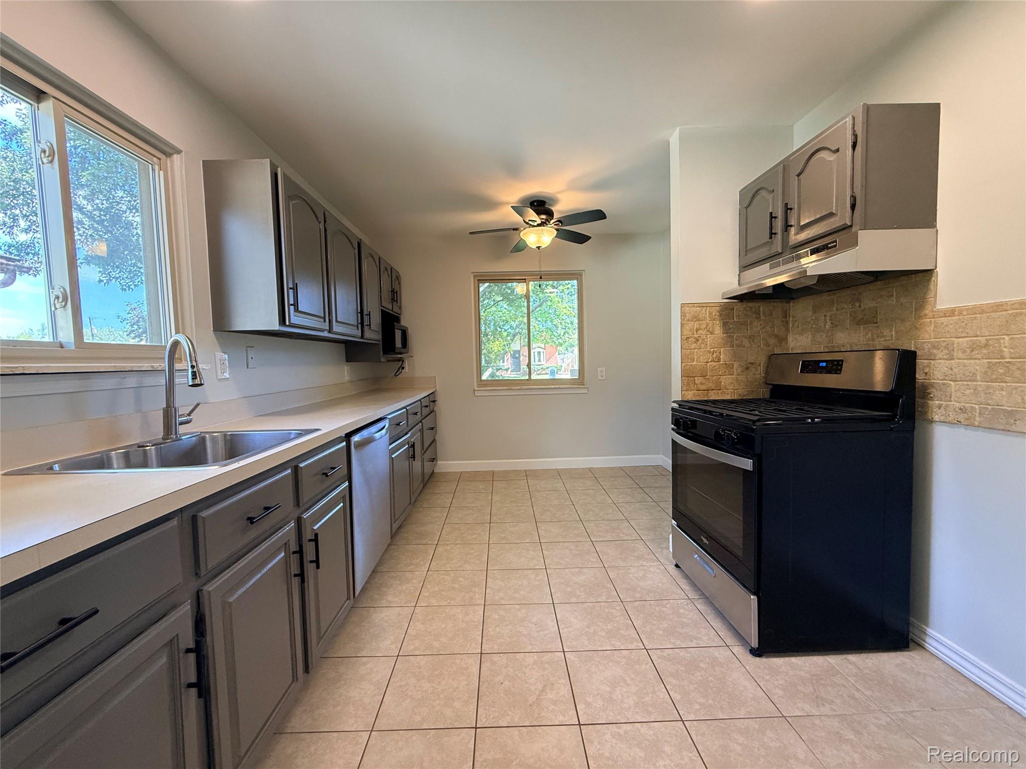 16108 Ziegler Street Property Photo 6