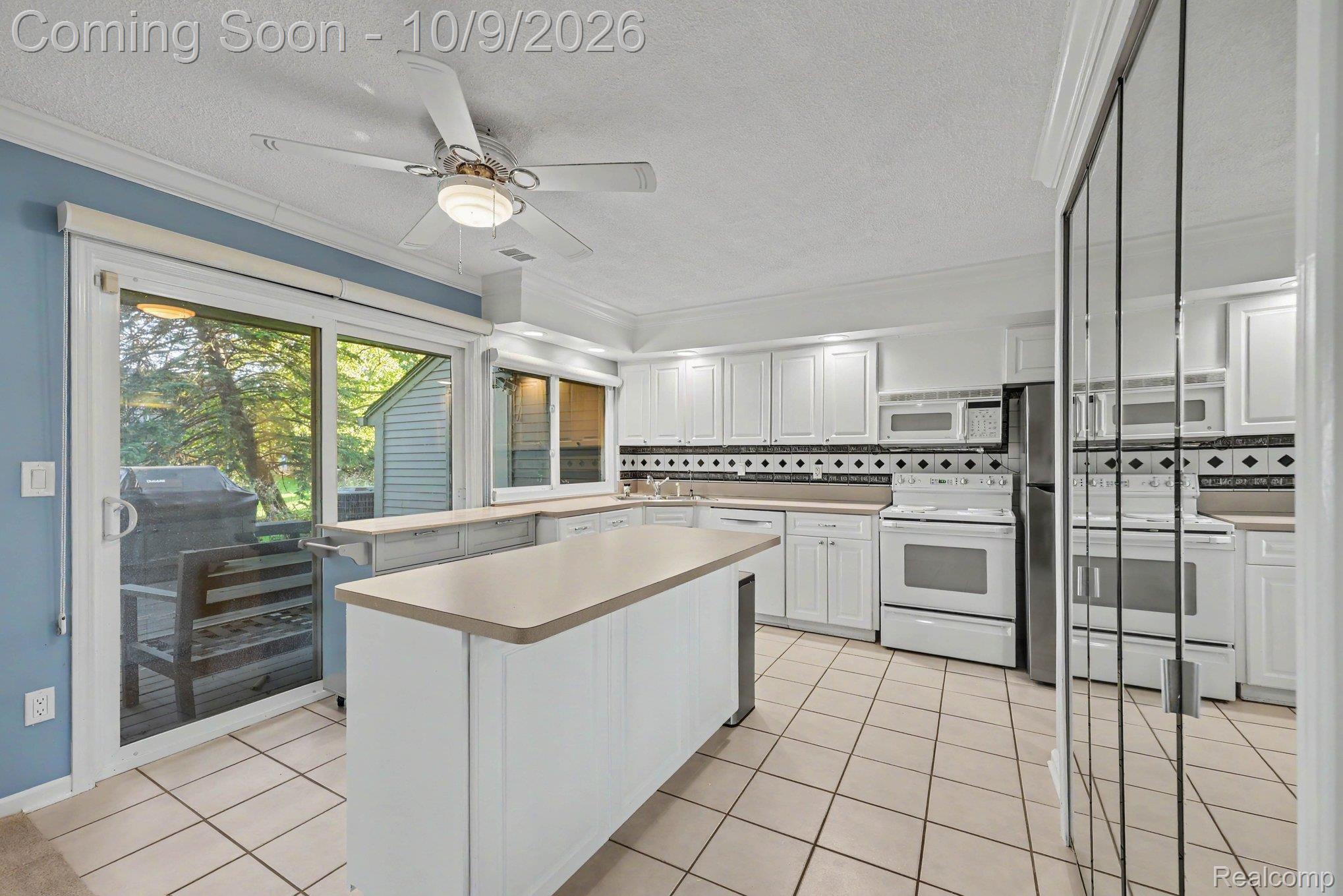 2668 Williamsburg Circle Property Photo 3