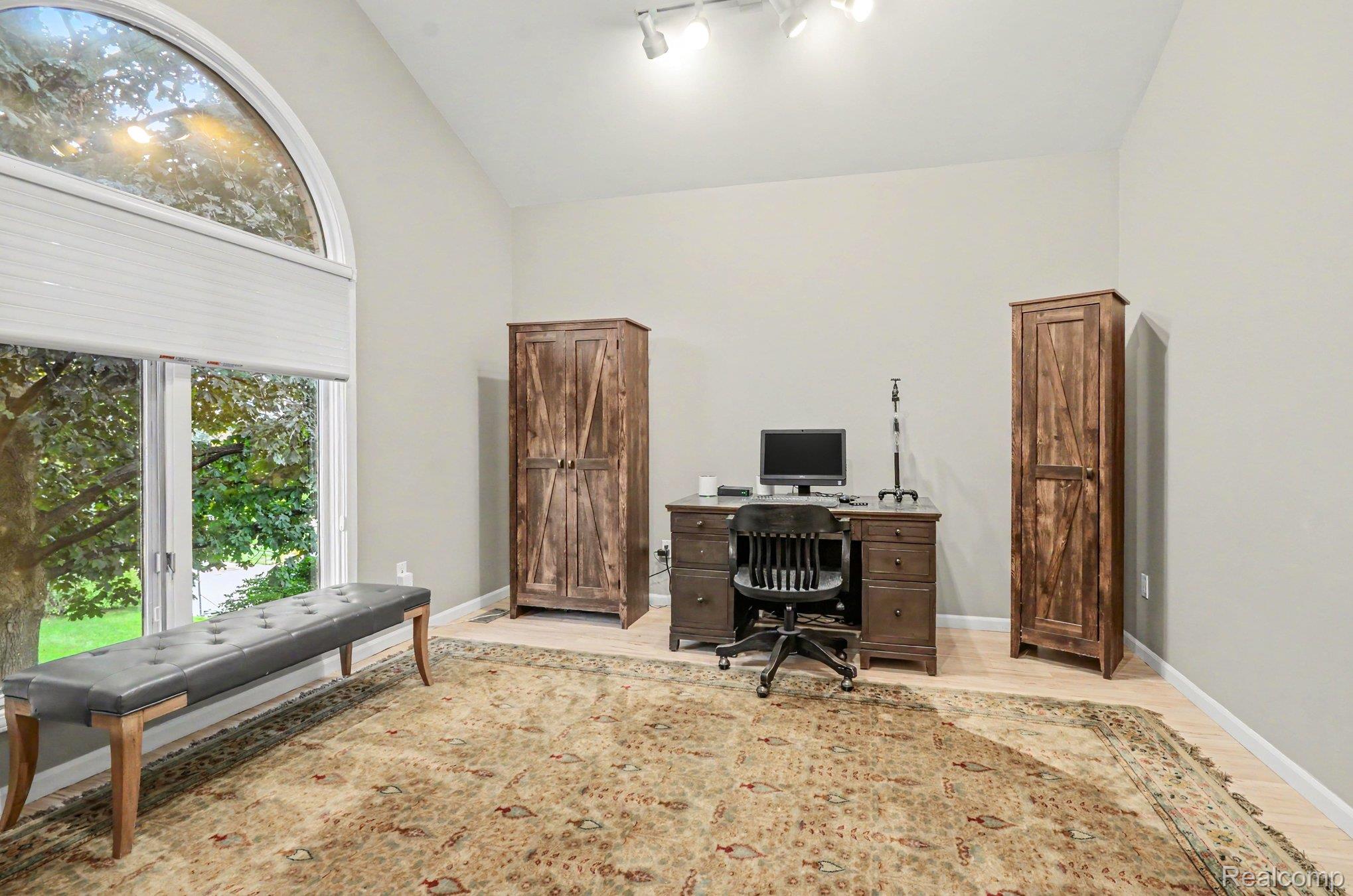 3015 Harrow Way Property Photo 5
