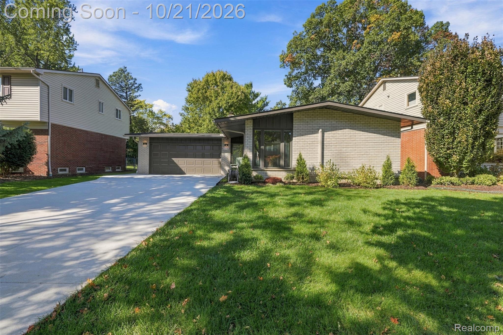 2770 Manchester Road Property Photo 1