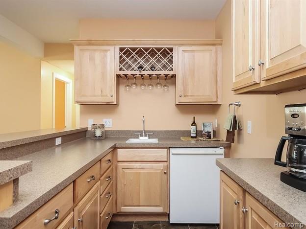 325 Woodhaven Place Property Photo 25