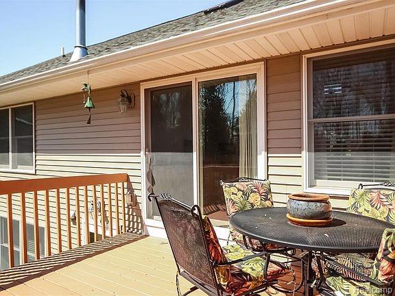 325 Woodhaven Place Property Photo 33