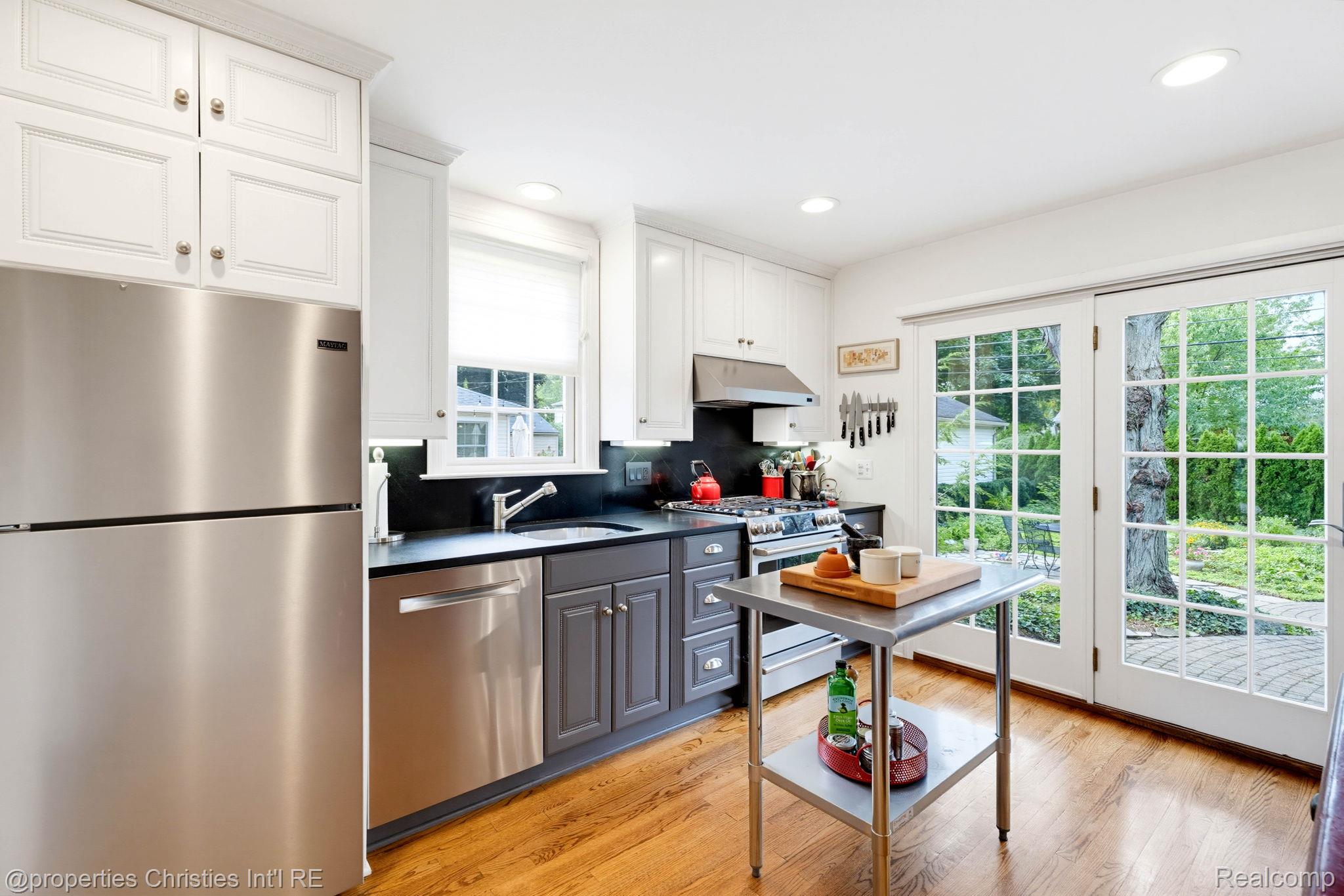 32111 Auburn Drive Property Photo 14
