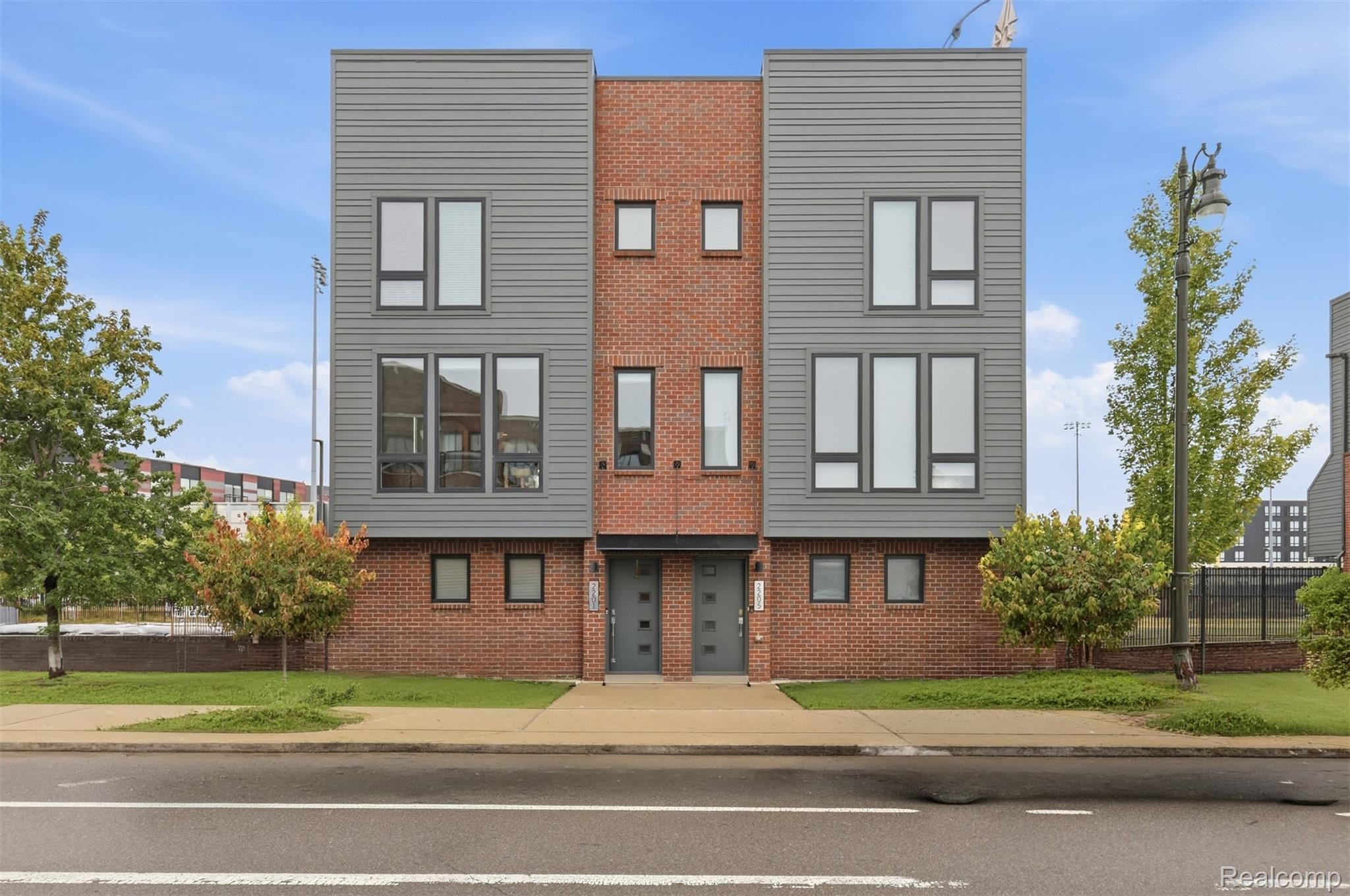 2201 Trumbull Street Property Photo 1