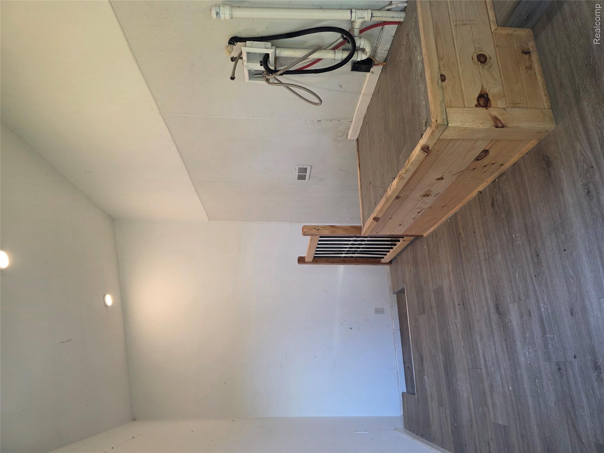 11 Clark Street Property Photo 24