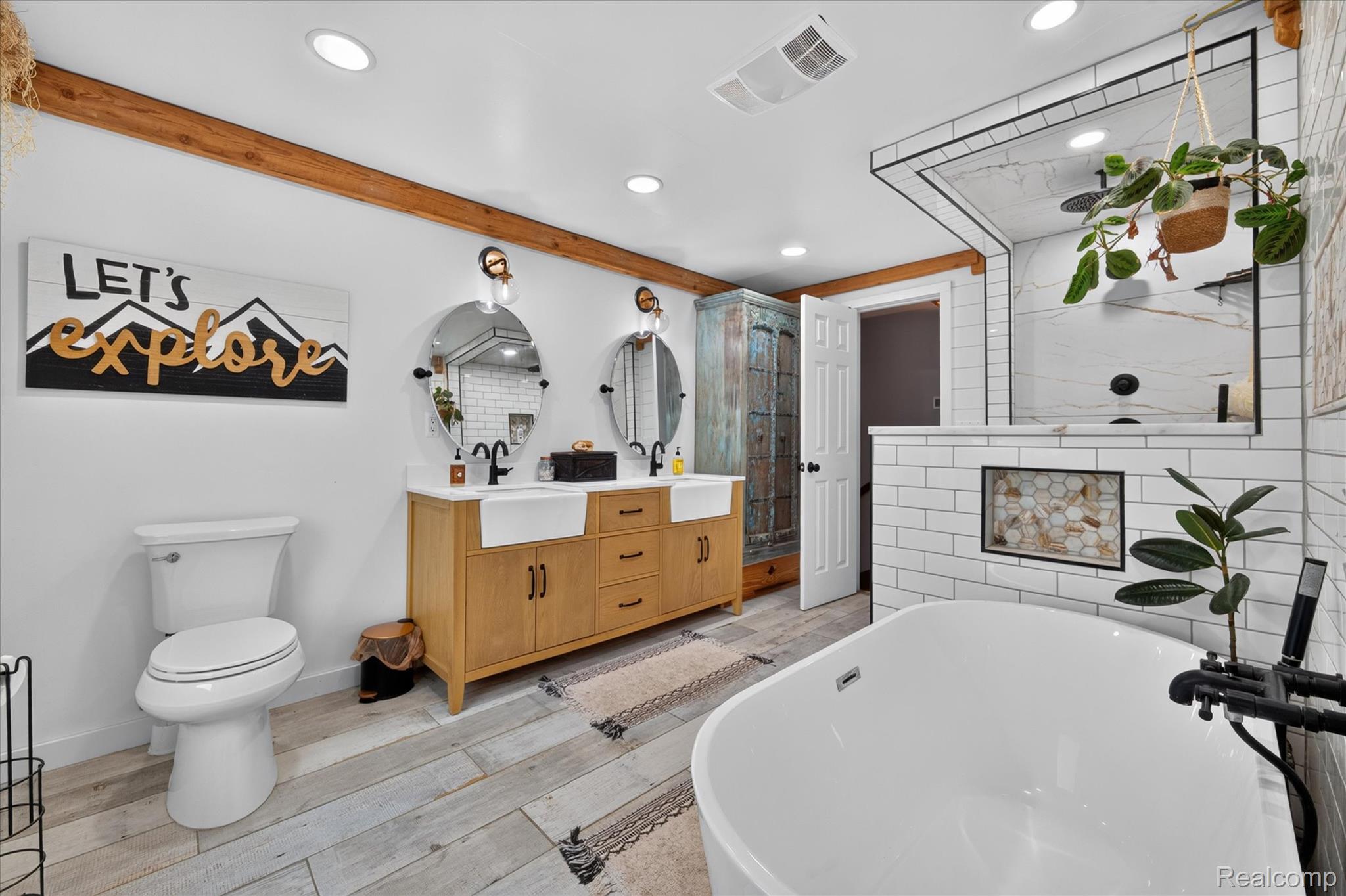 7375 Tubspring Road Property Photo 32