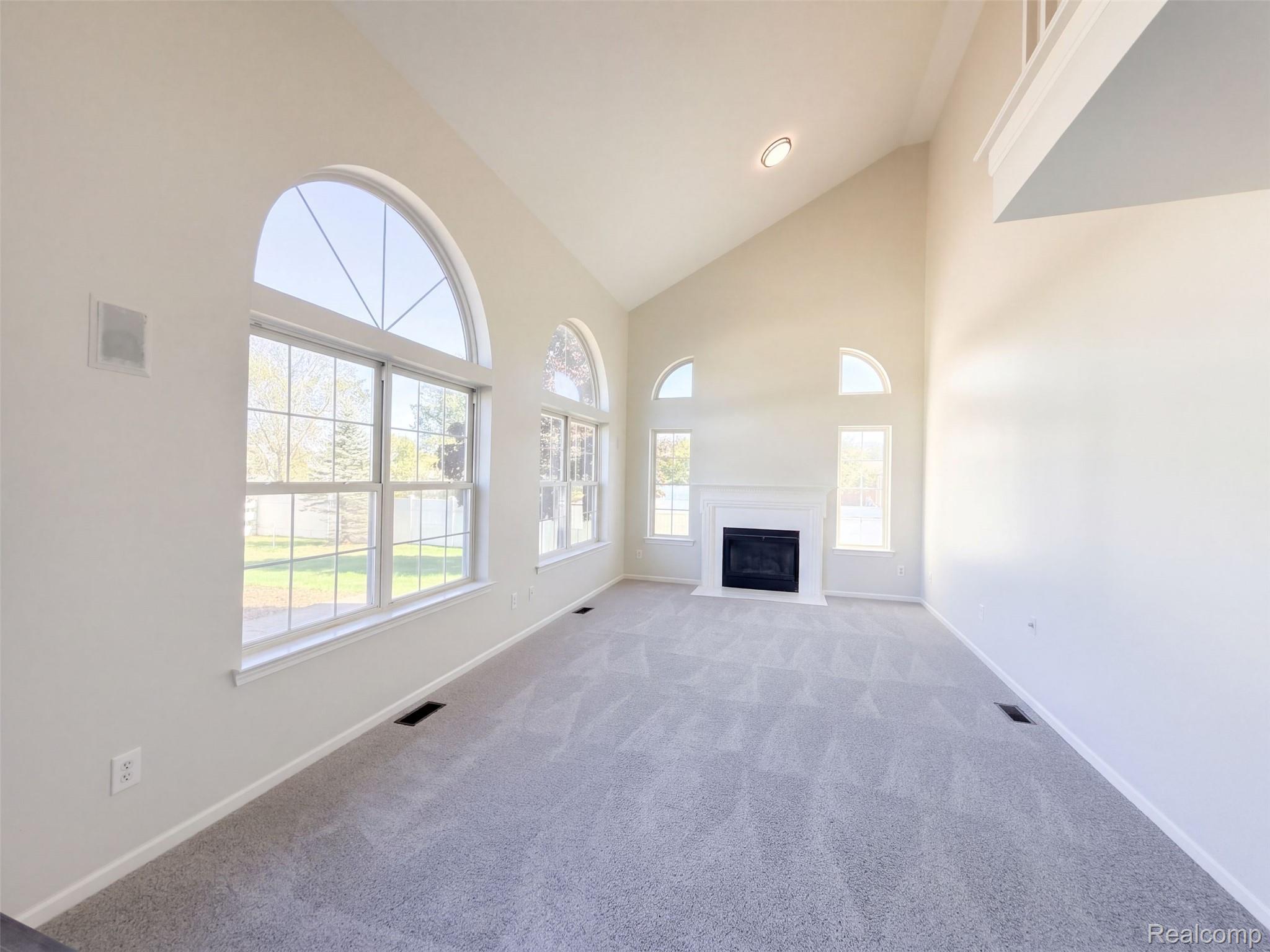 7457 Streamwood Drive Property Photo 3