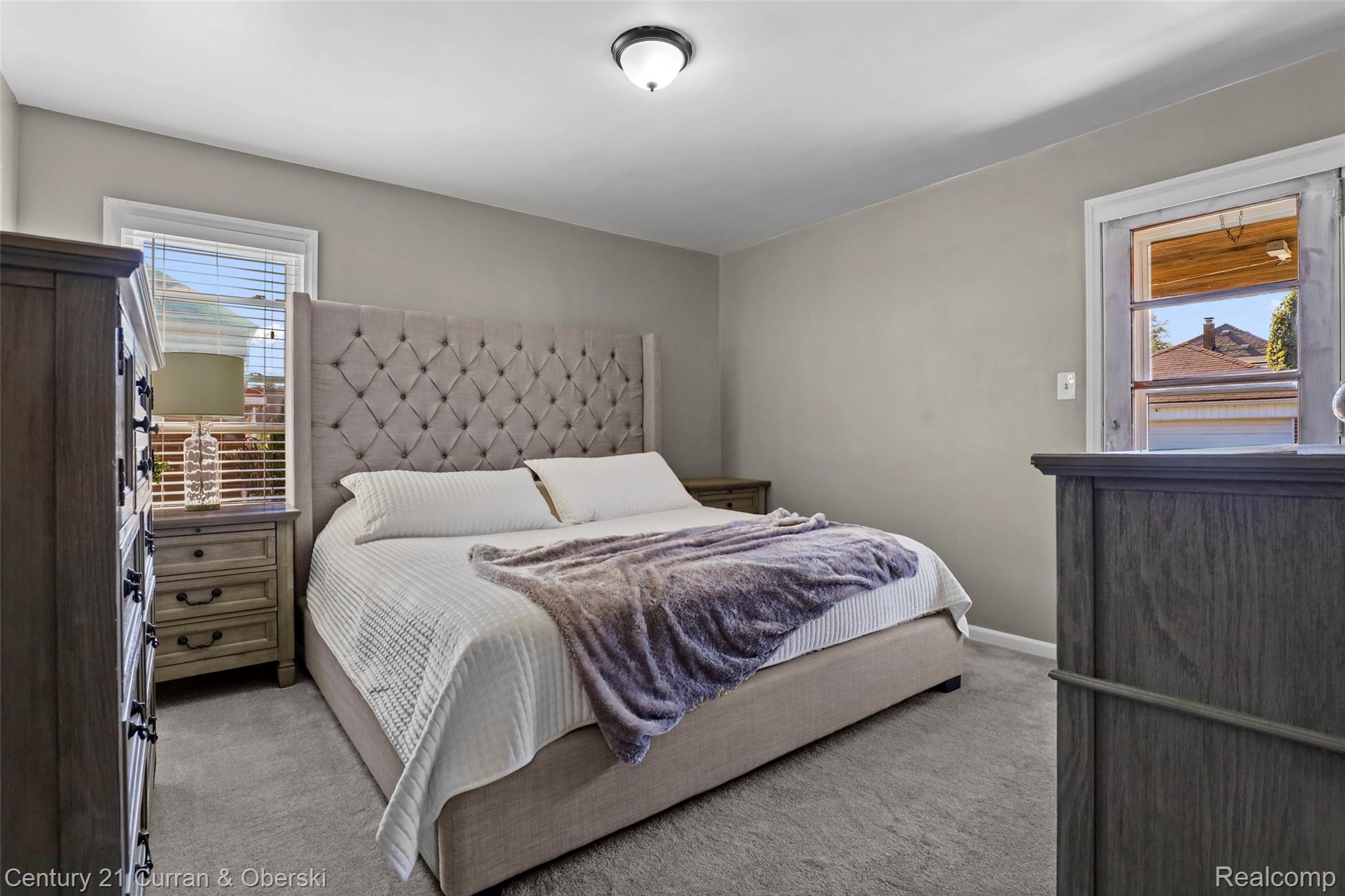 6233 Oakman Boulevard Property Photo 16