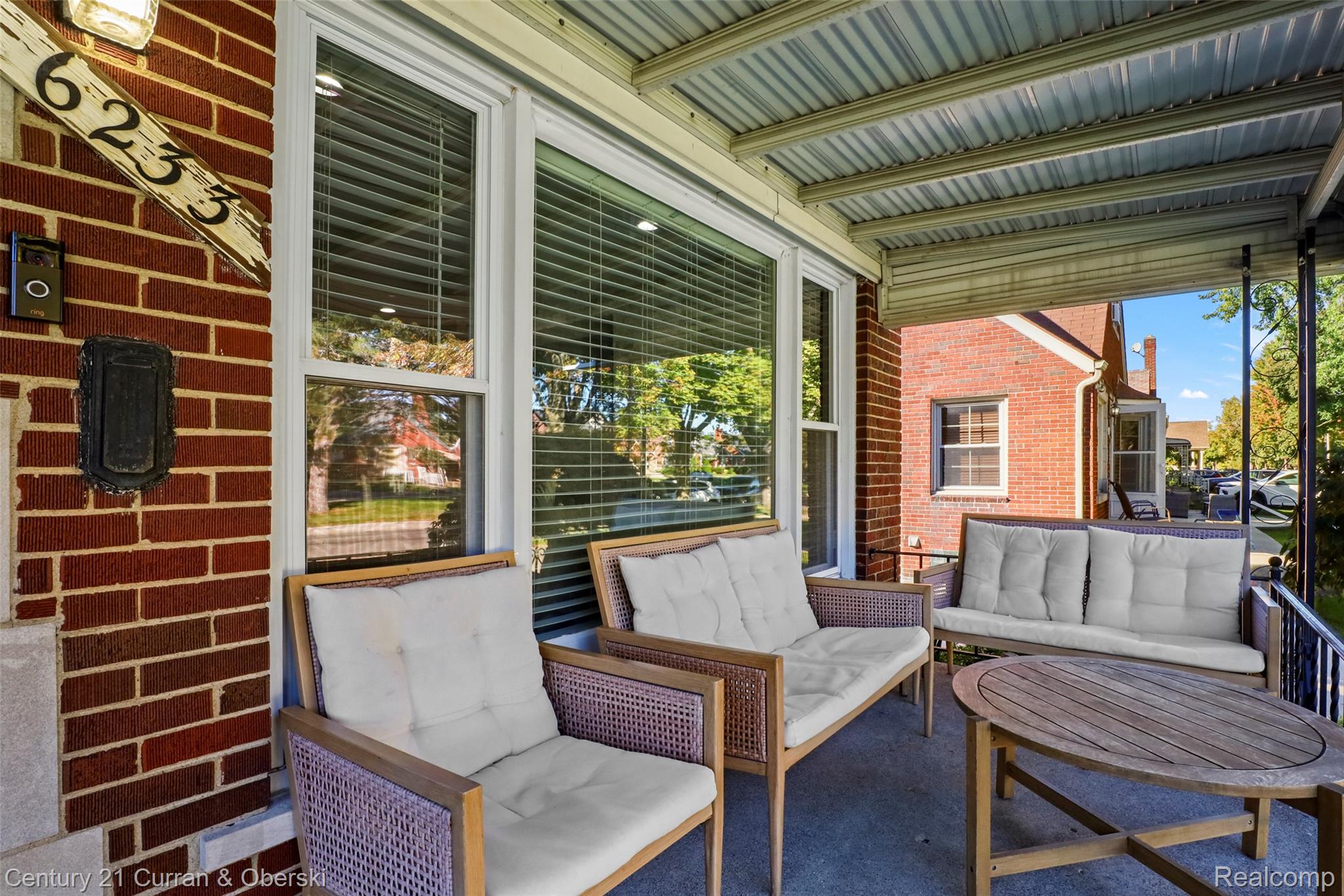 6233 Oakman Boulevard Property Photo 35