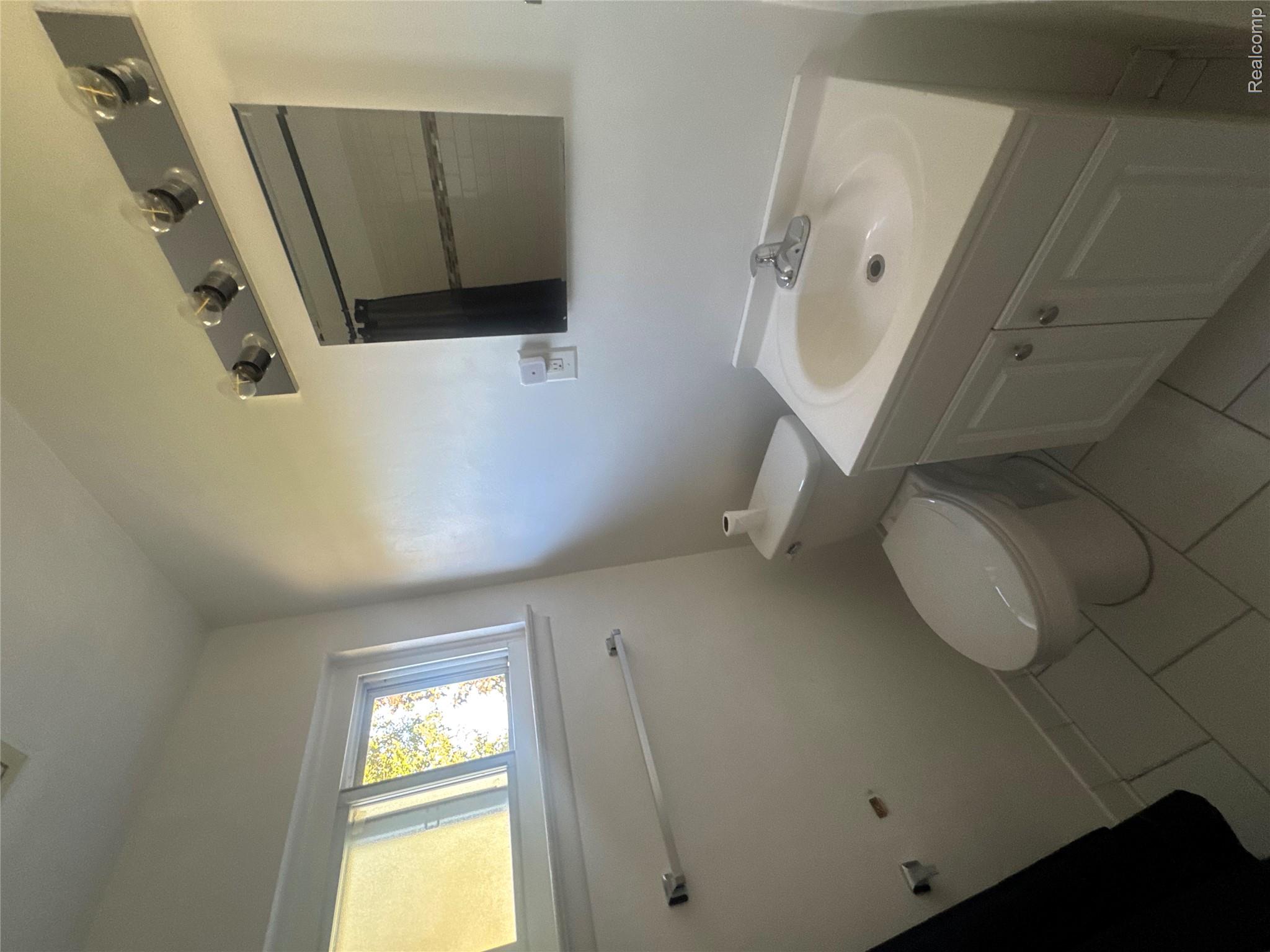 1380 Empire Avenue Property Photo 12
