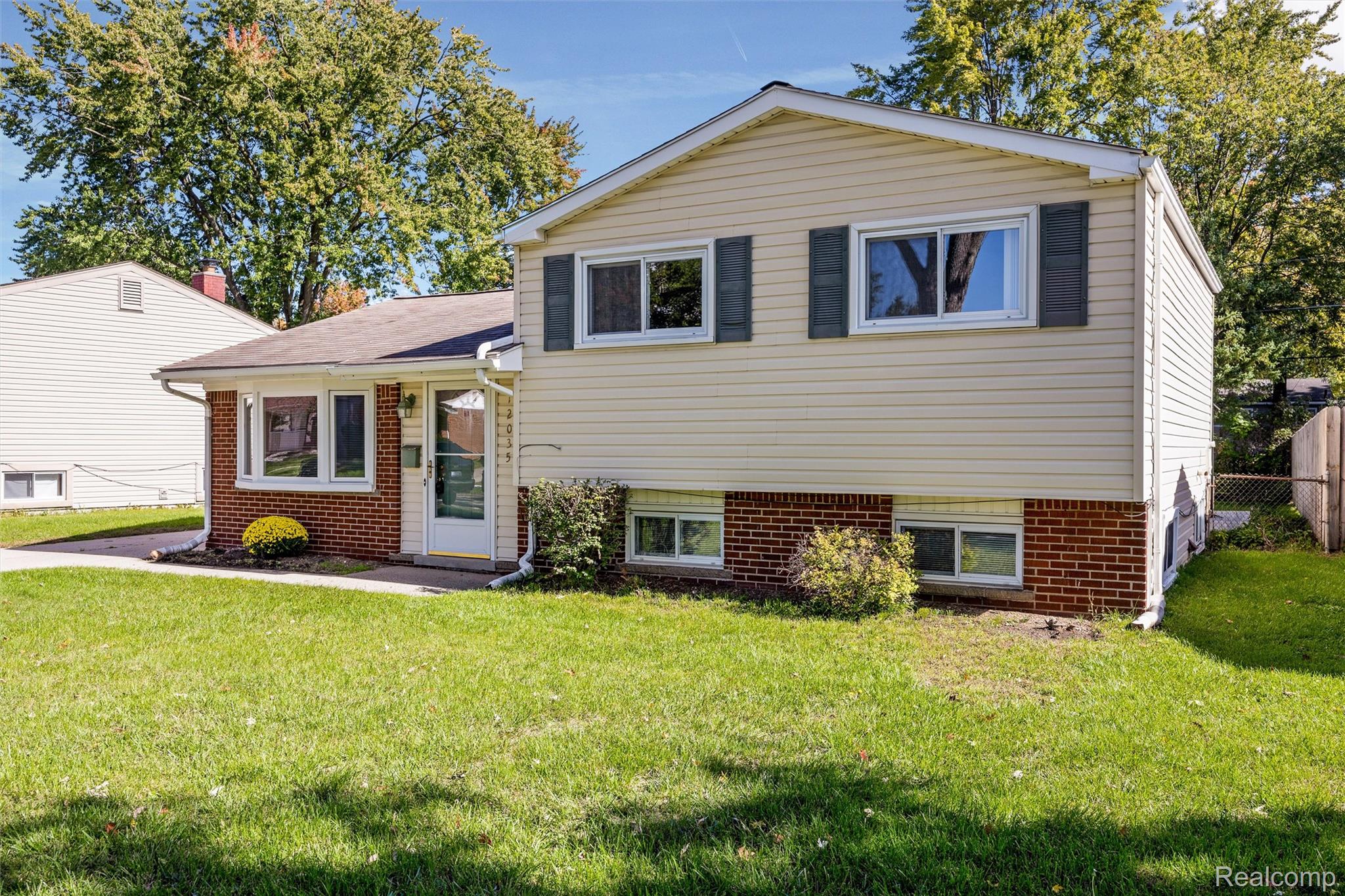 12035 Burtley Drive Property Photo 1