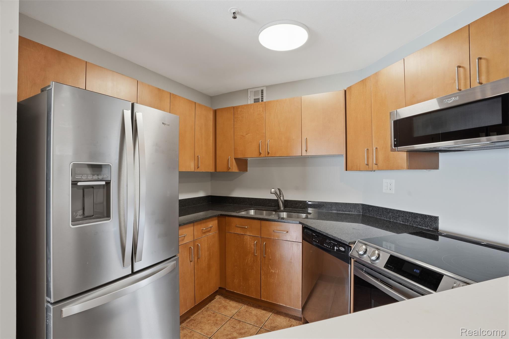 1001 W Jefferson Avenue 24d Property Photo 15