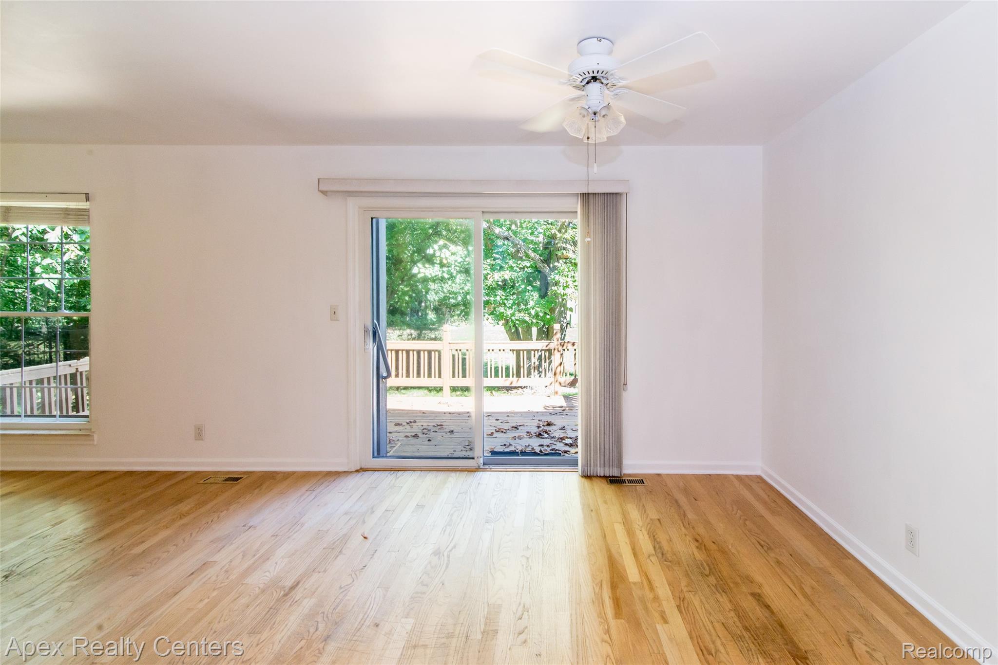 1821 Van Hill Court Property Photo 11