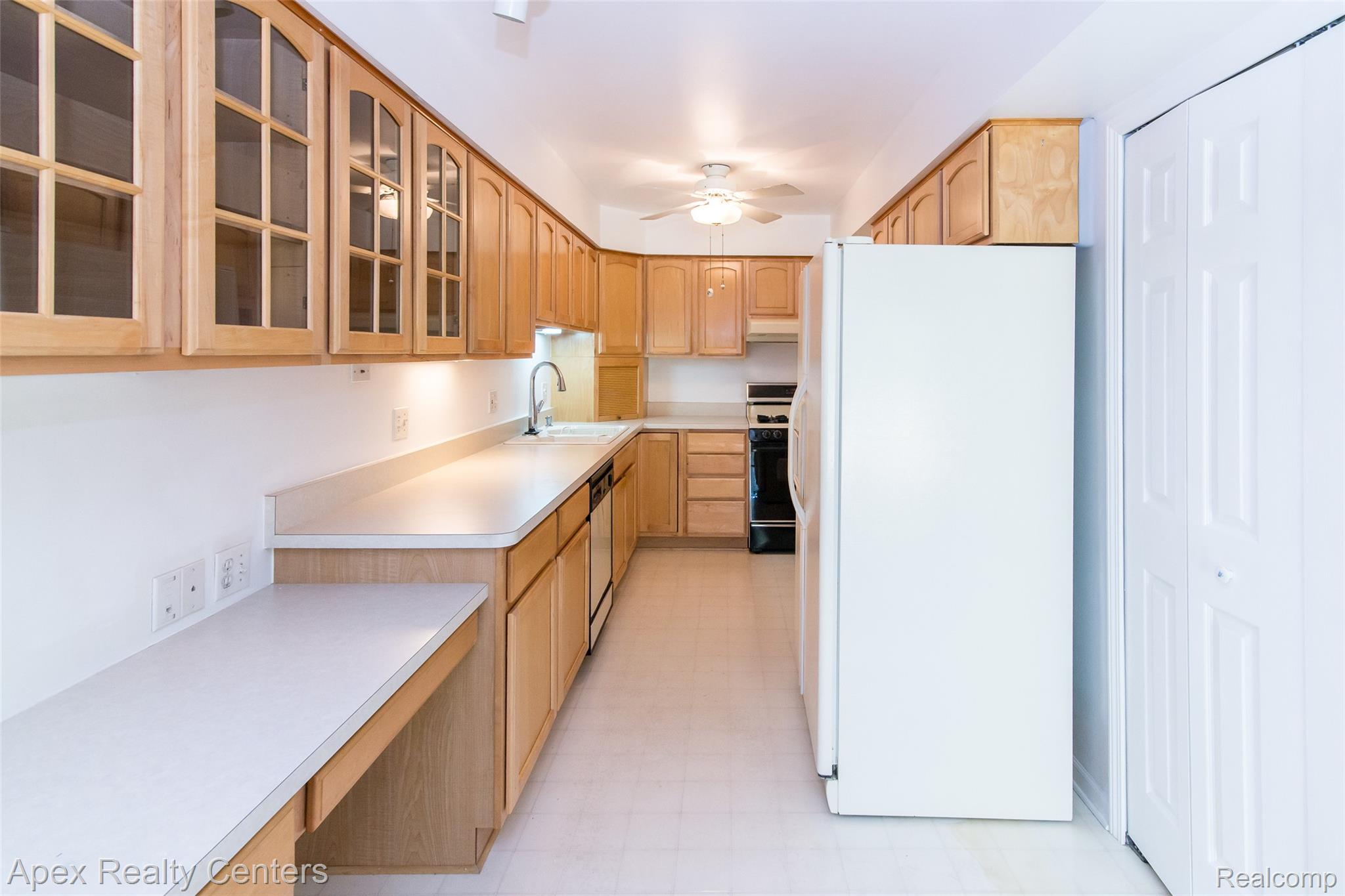 1821 Van Hill Court Property Photo 12