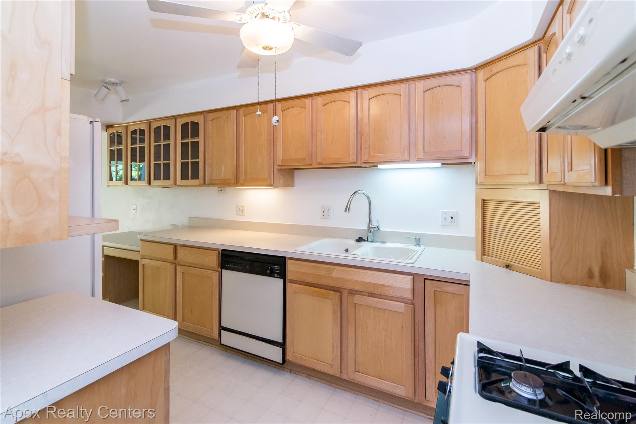 1821 Van Hill Court Property Photo 14