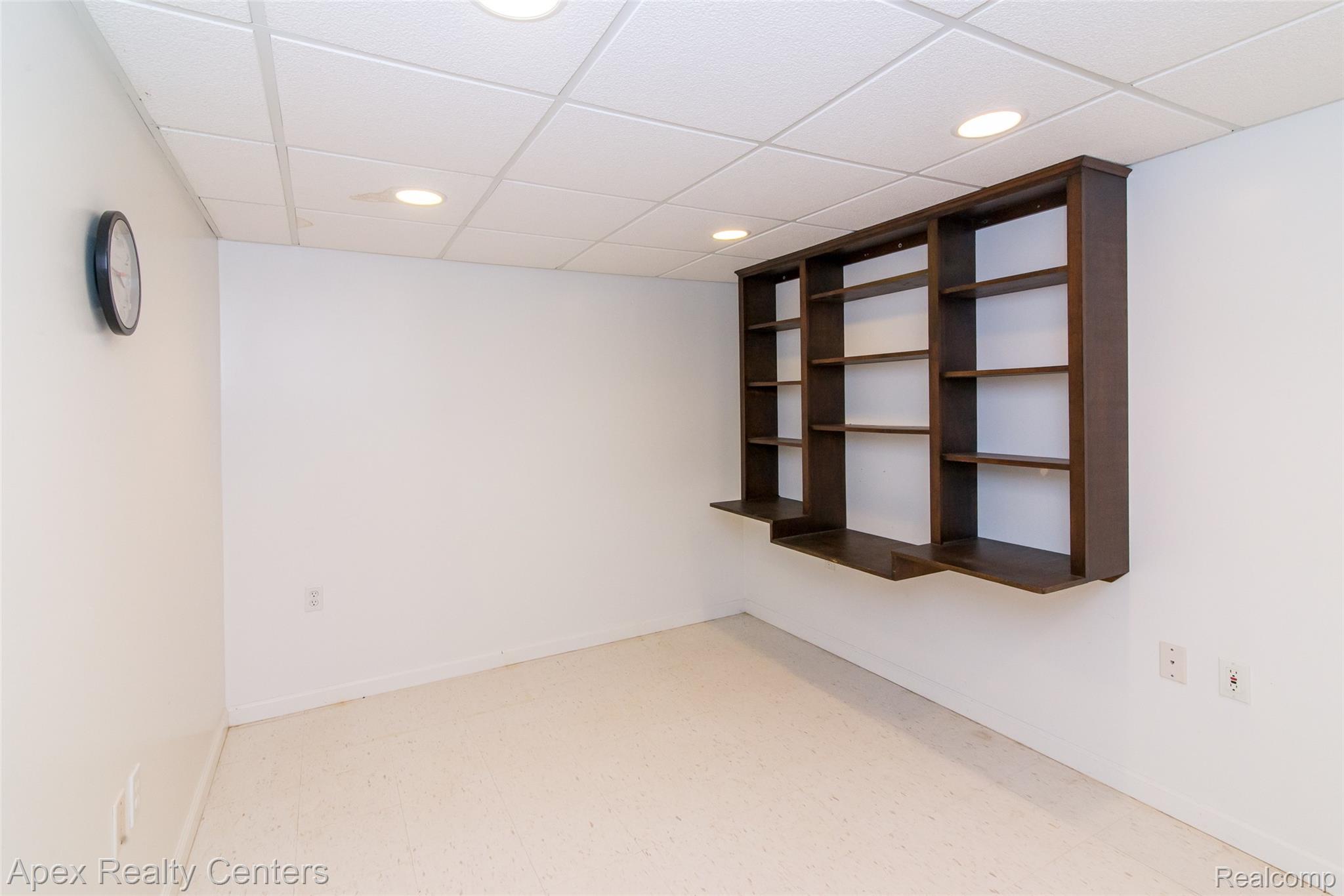 1821 Van Hill Court Property Photo 23