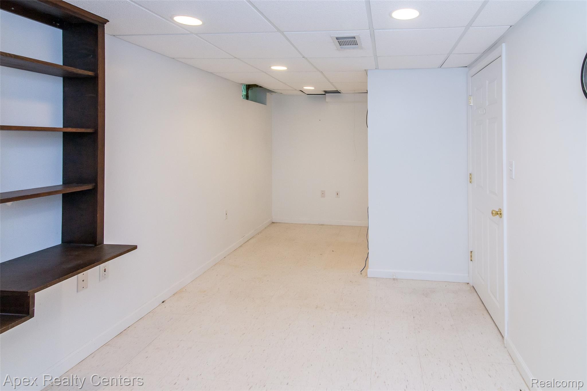 1821 Van Hill Court Property Photo 24