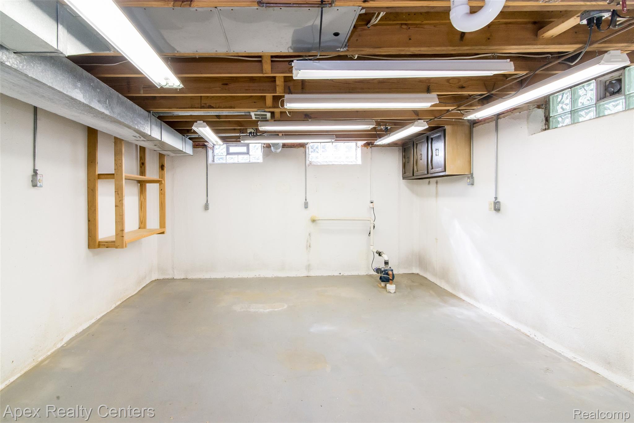 1821 Van Hill Court Property Photo 27