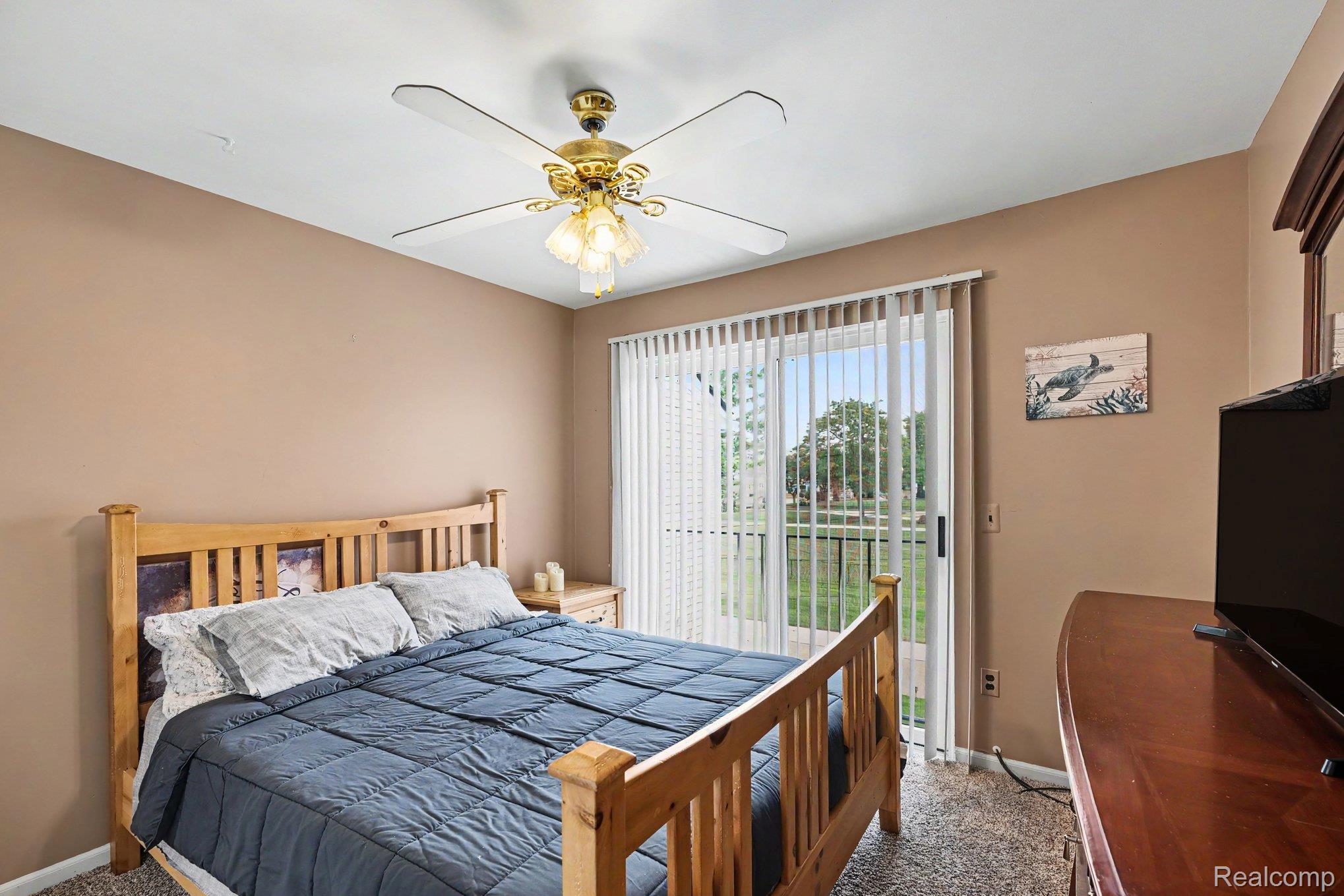 33362 Jefferson Avenue Property Photo 14