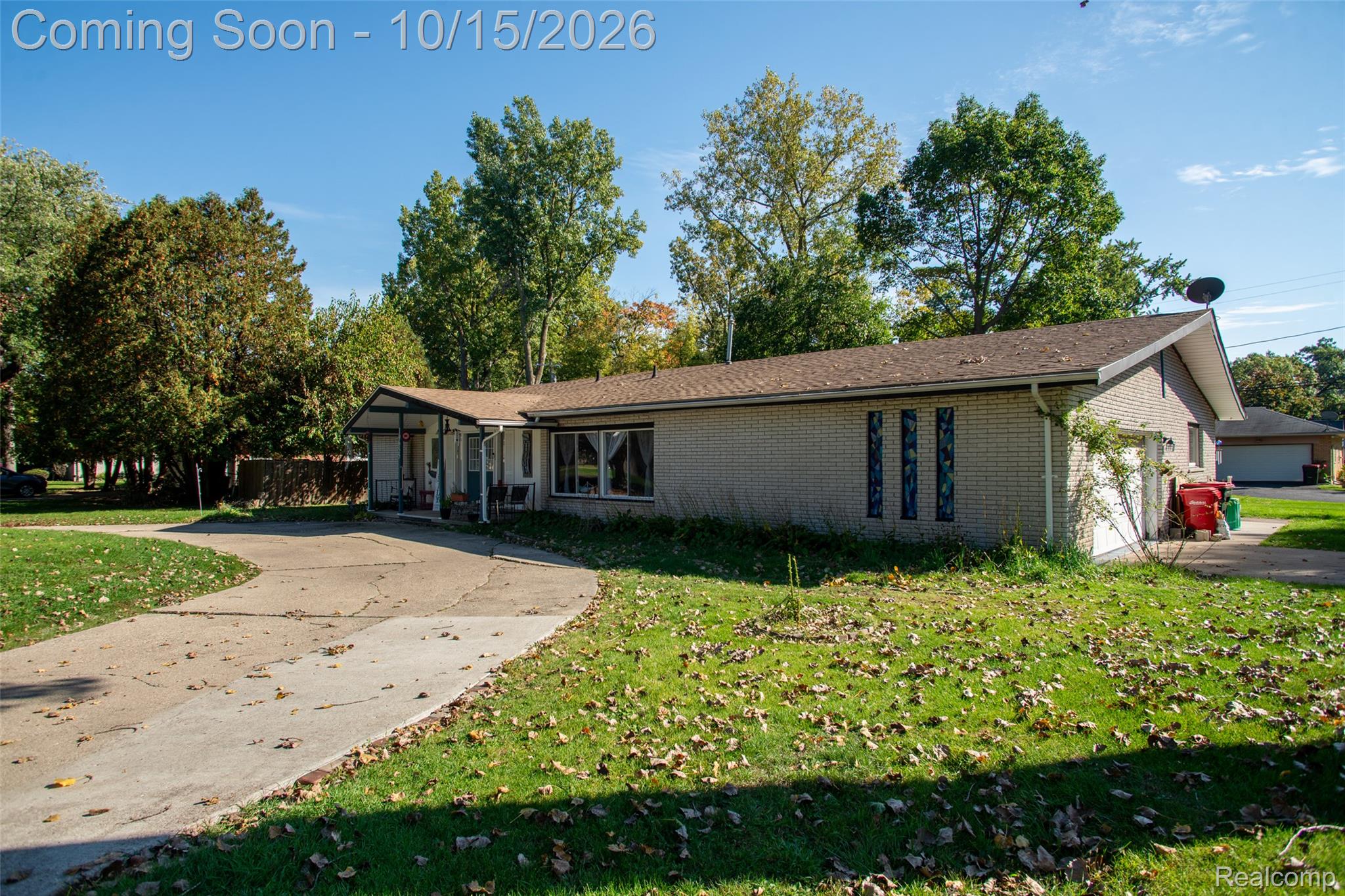 19655 Saxton Avenue Property Photo 2