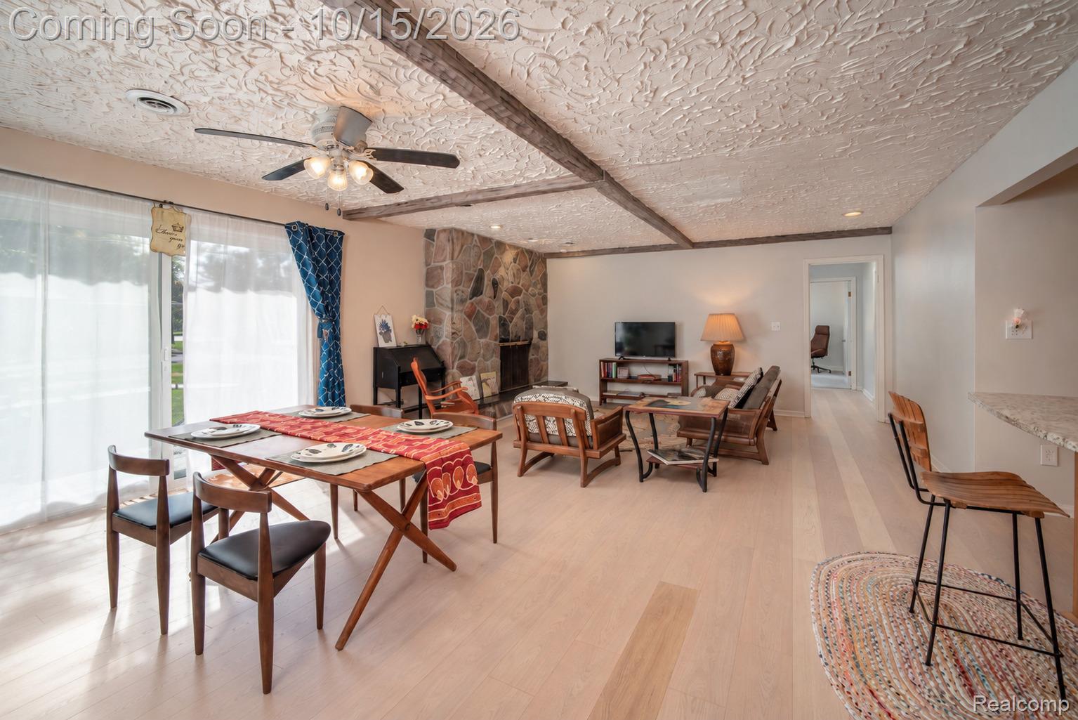 19655 Saxton Avenue Property Photo 6