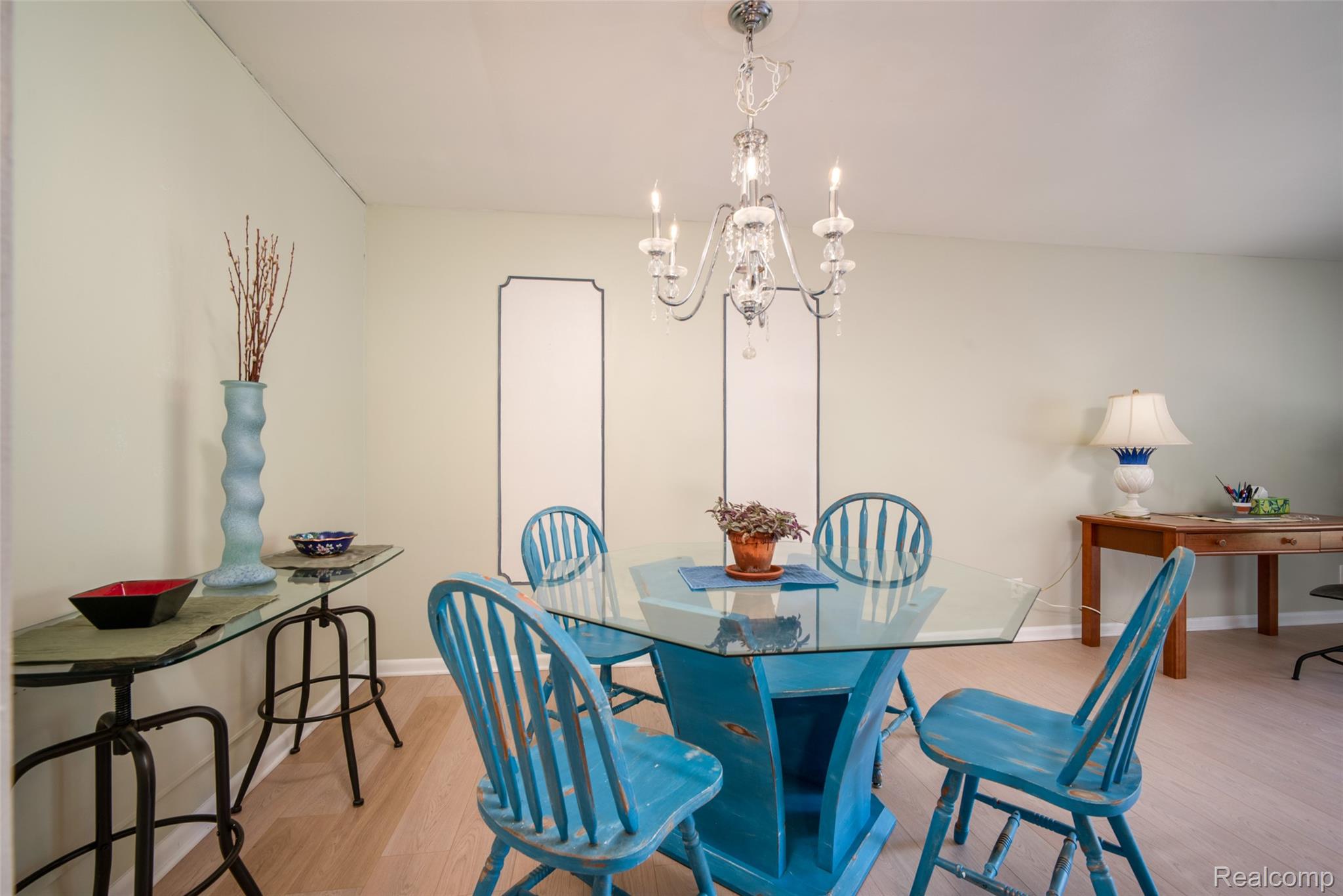 19655 Saxton Avenue Property Photo 14