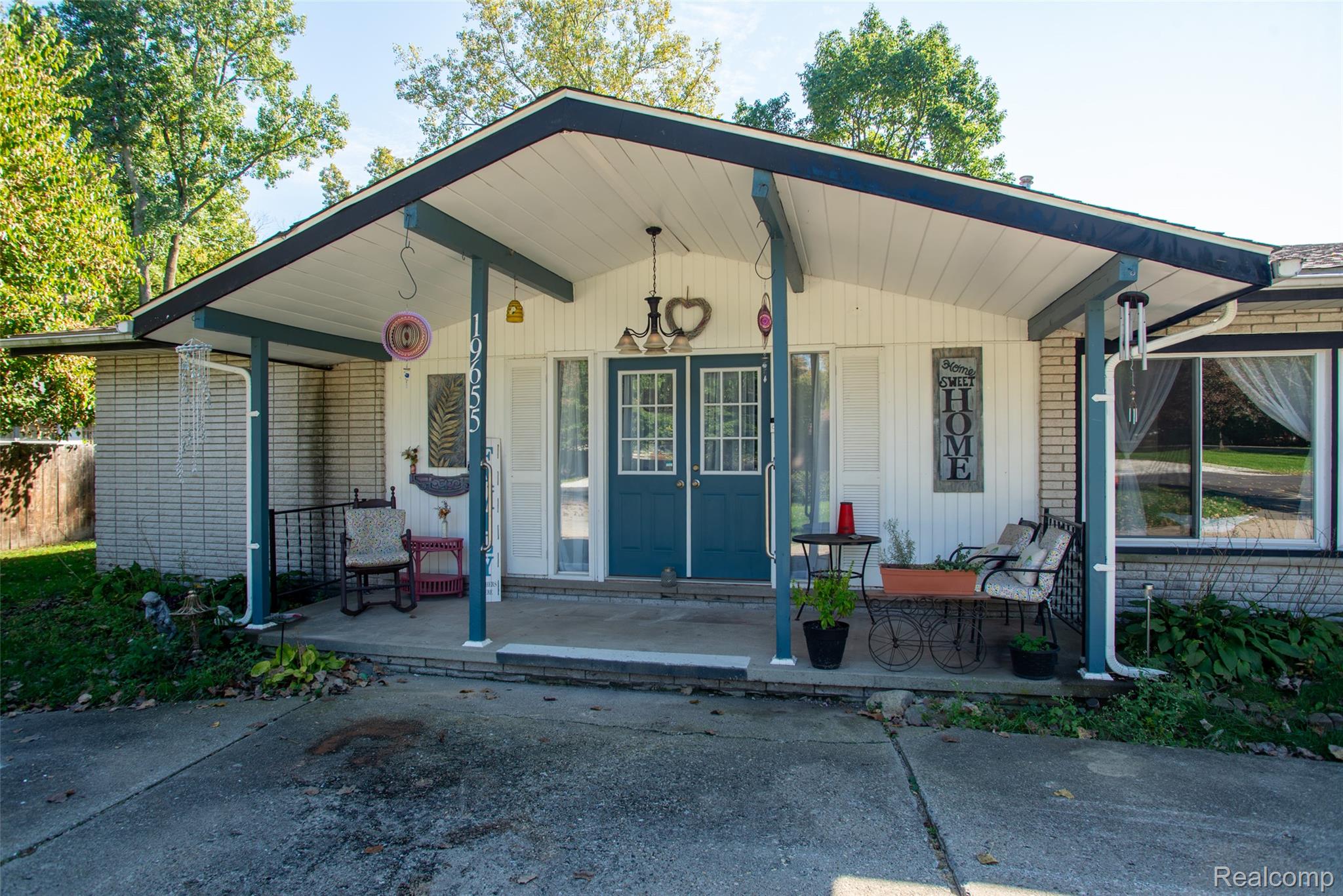 19655 Saxton Avenue Property Photo 27