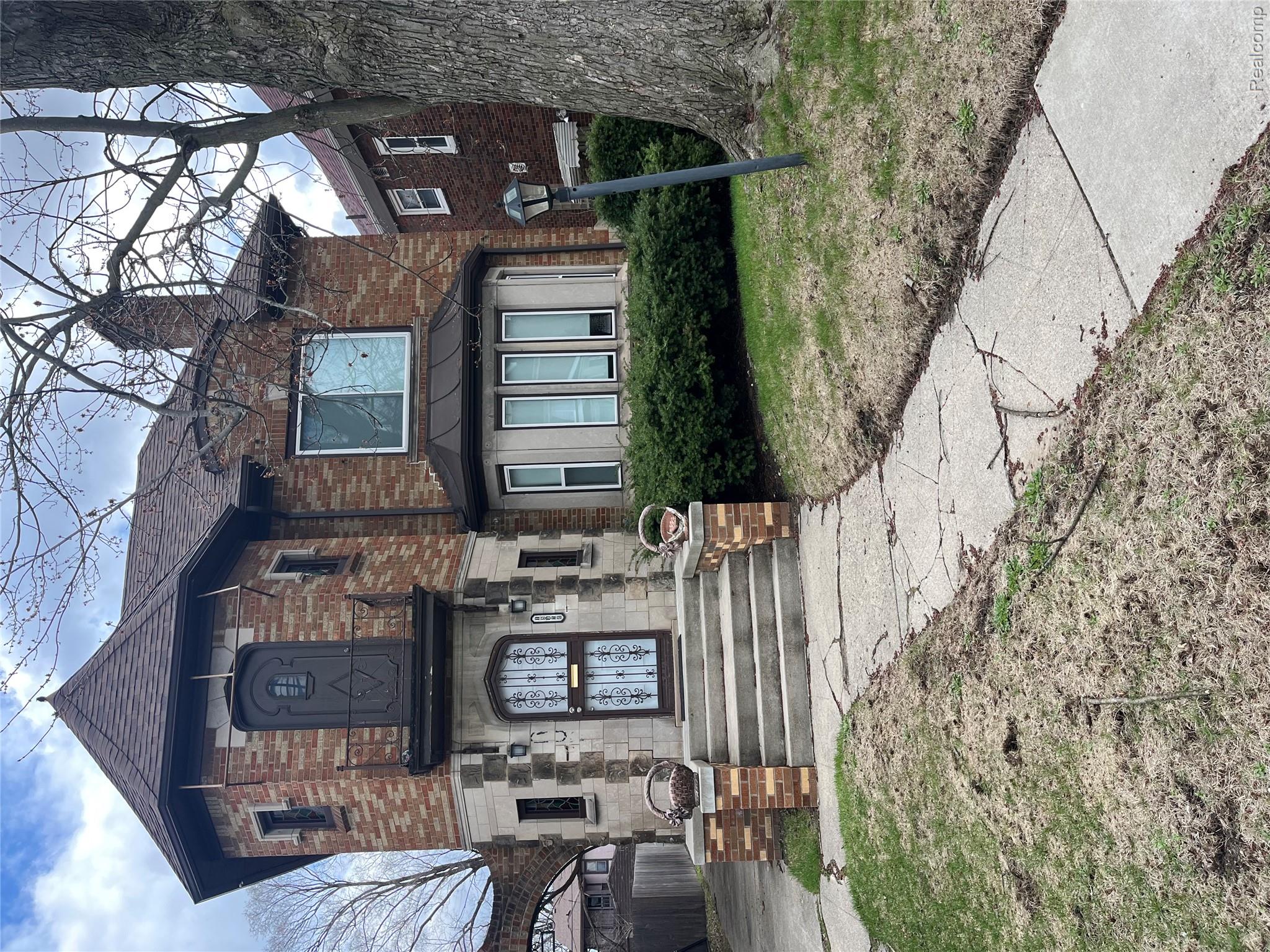 18018 Cherrylawn Street Property Photo 1