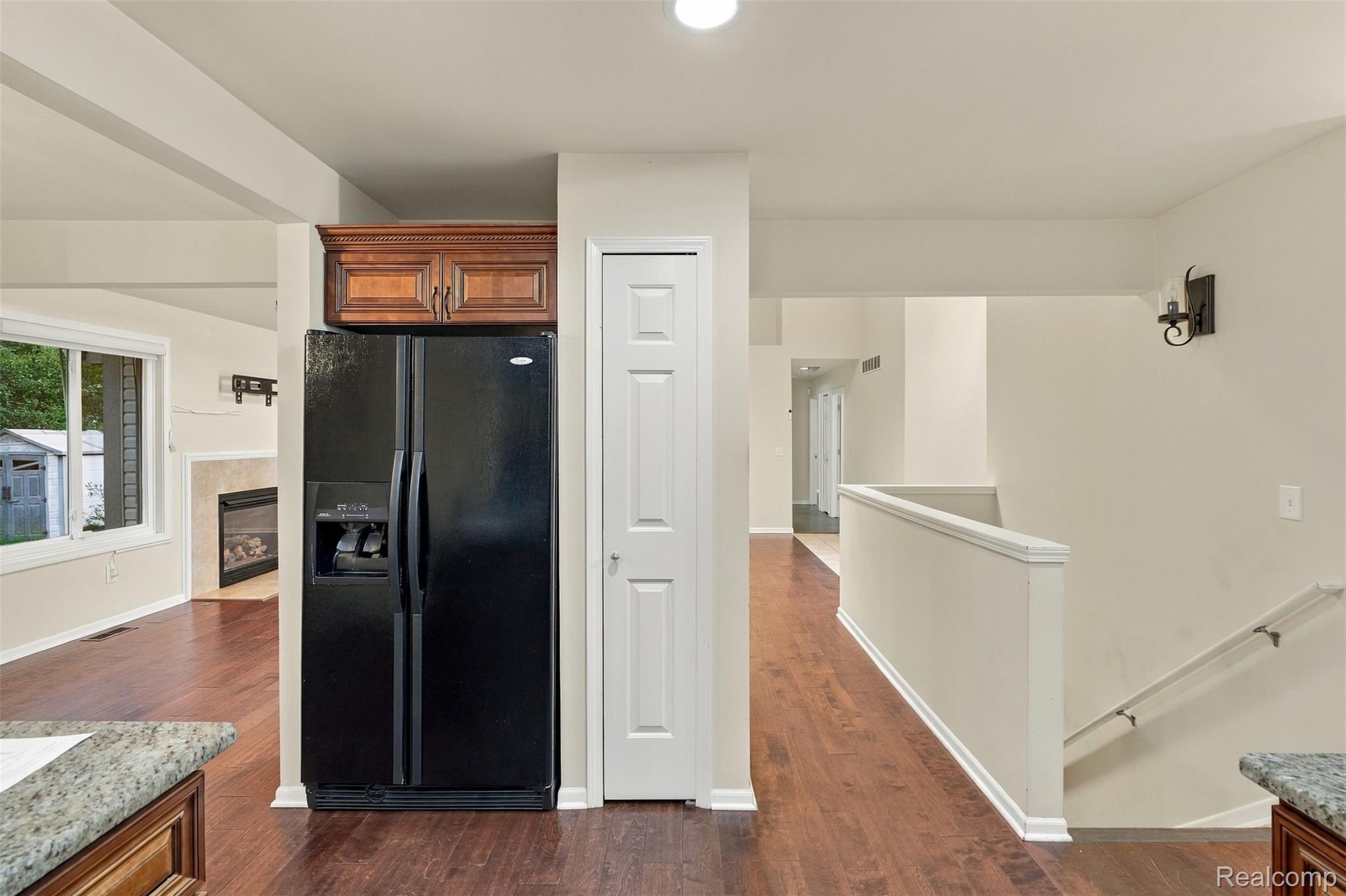 50576 Commons Drive Property Photo 10
