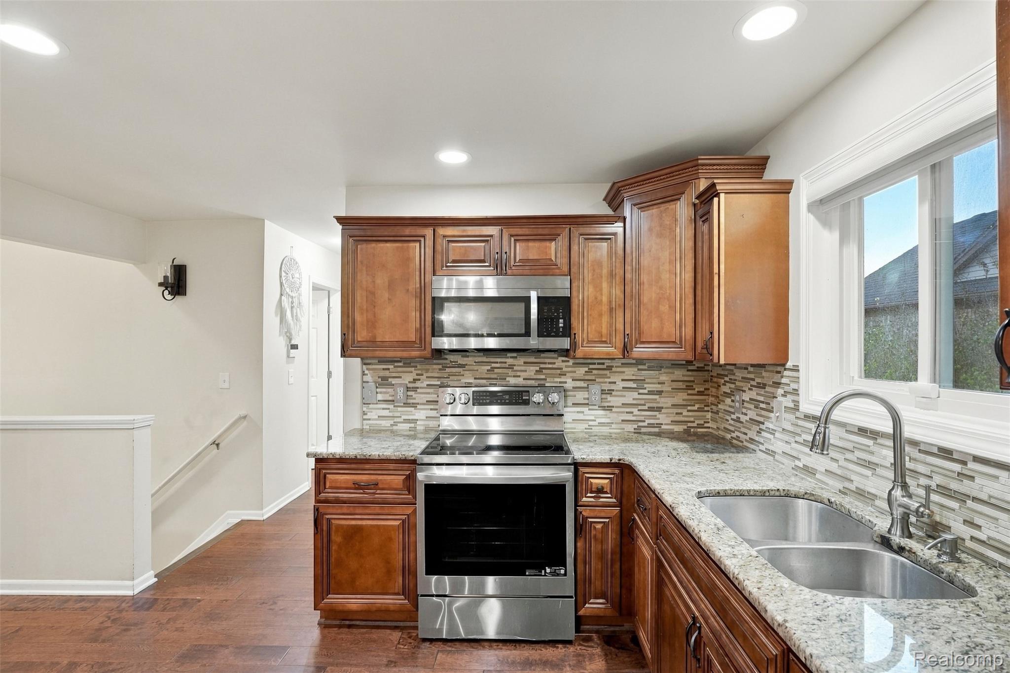 50576 Commons Drive Property Photo 13