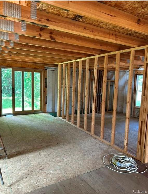 5325 Sitka Street Property Photo 12