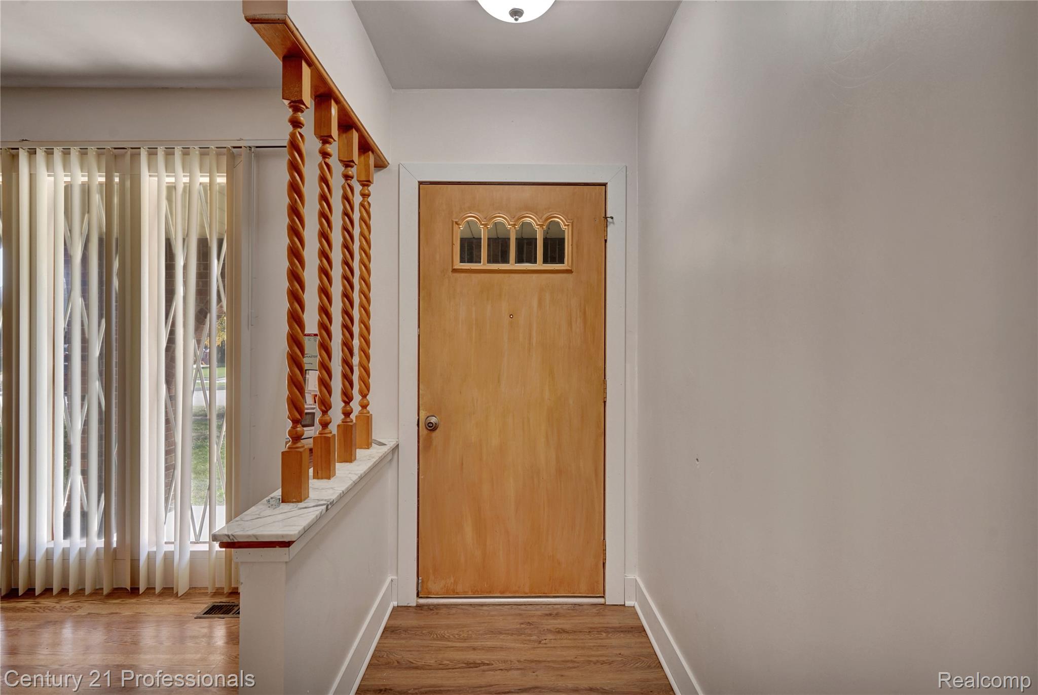 16129 Cambell Drive Property Photo 8