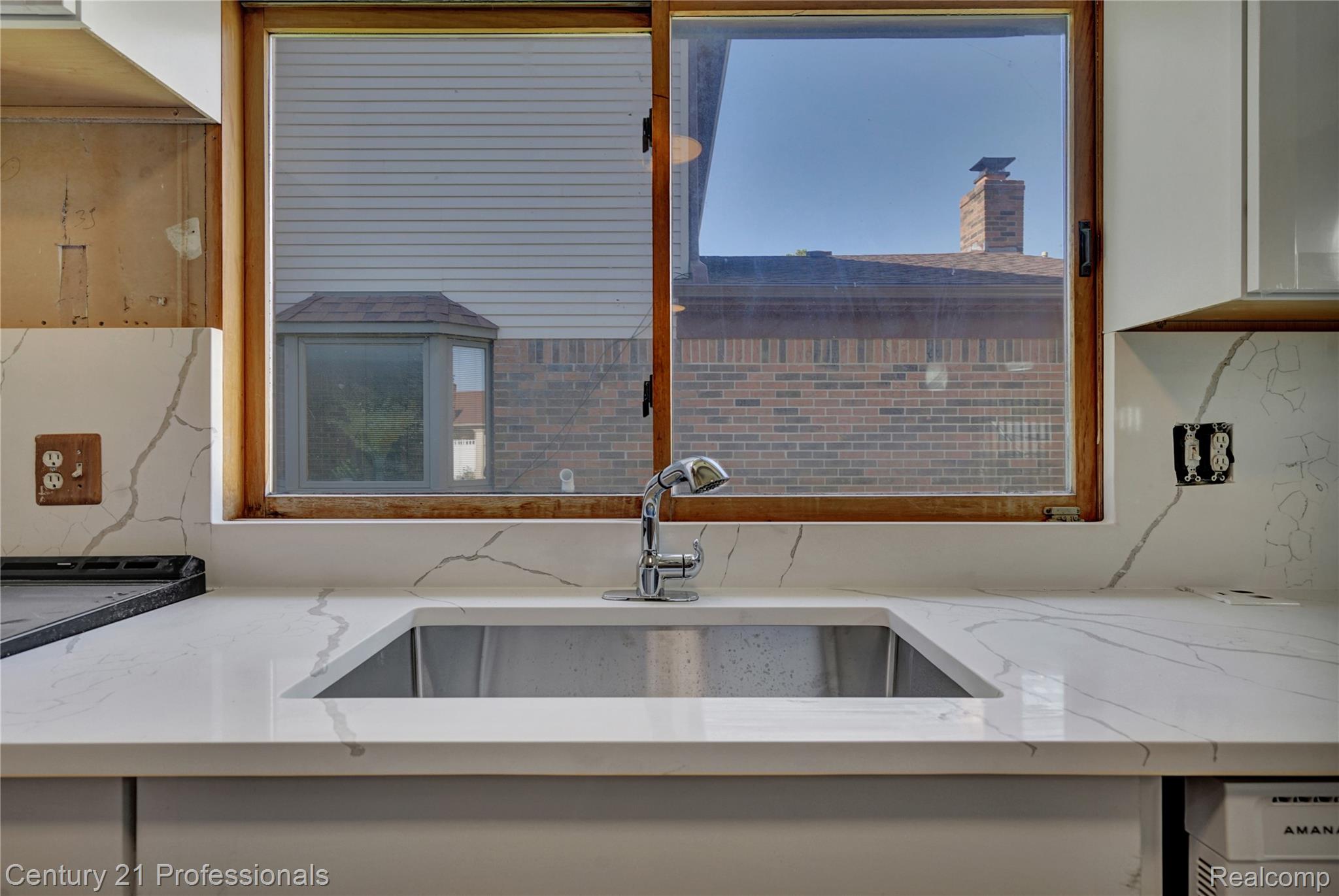 16129 Cambell Drive Property Photo 12
