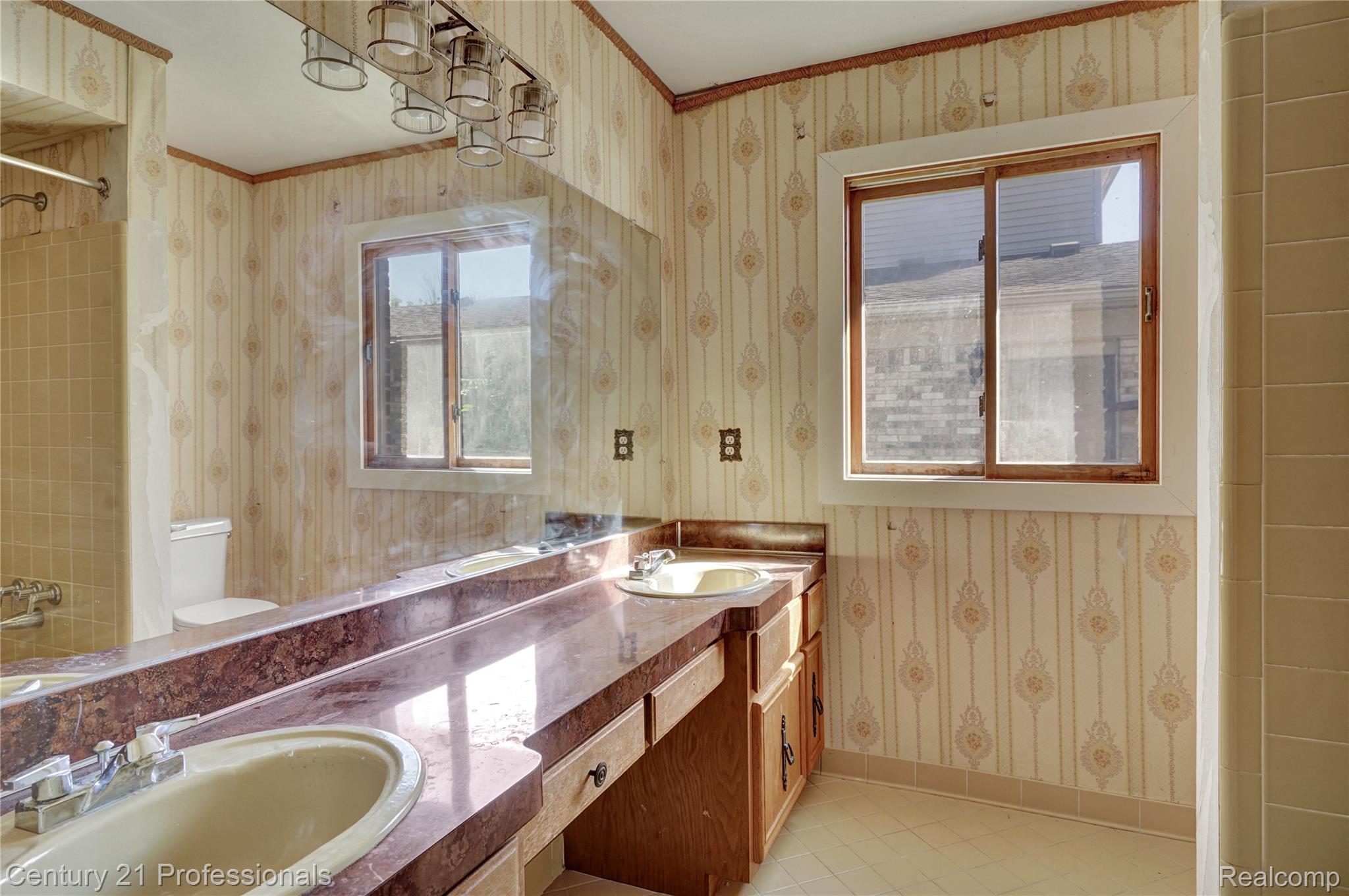 16129 Cambell Drive Property Photo 22