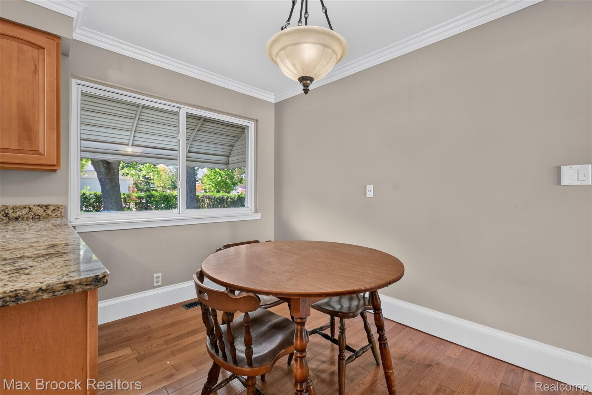2504 Crofthill Drive Property Photo 14