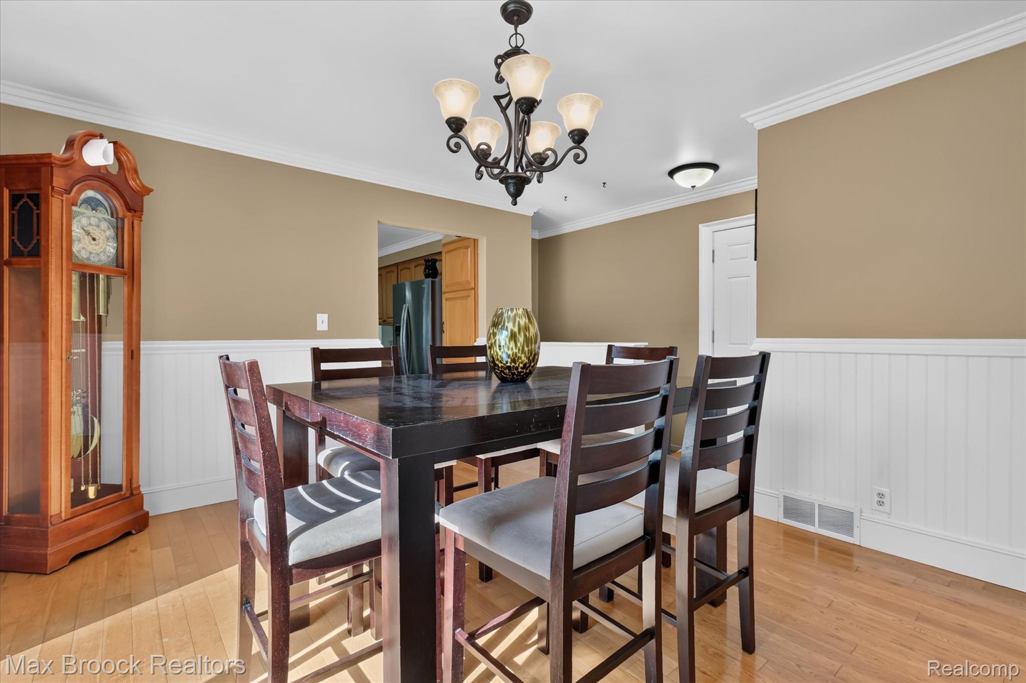 2504 Crofthill Drive Property Photo 19