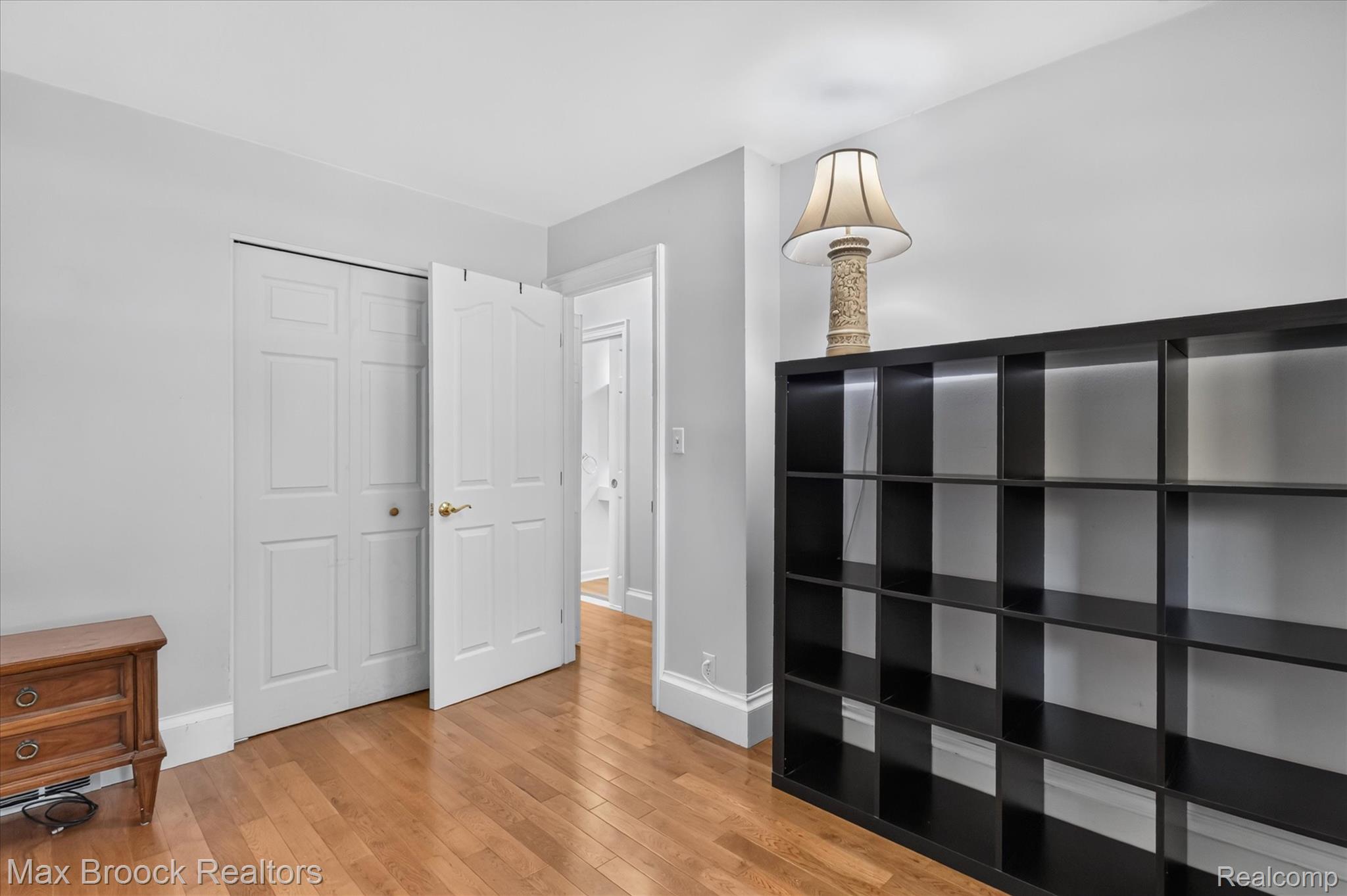 2504 Crofthill Drive Property Photo 27