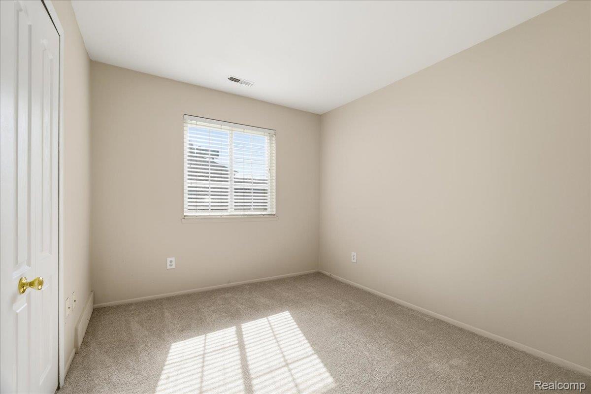 45250 Keding St # 203 Property Photo 12