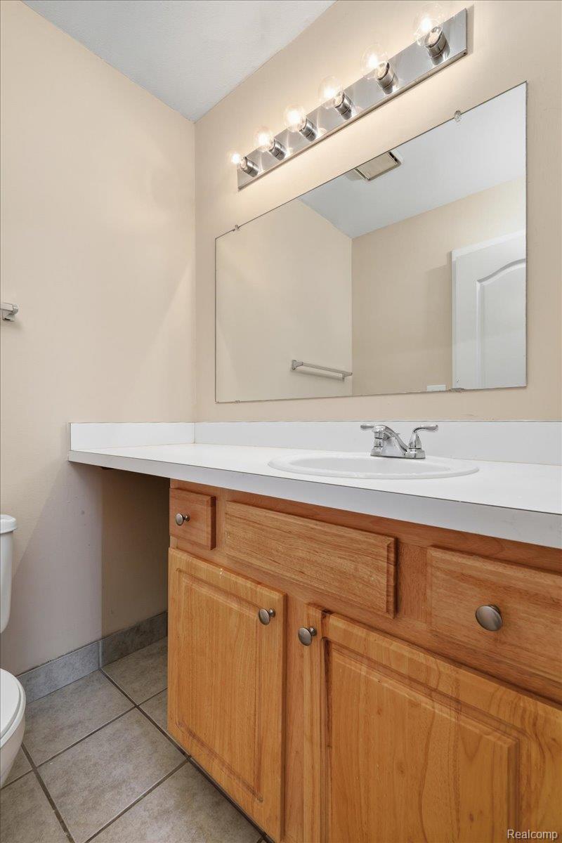 45250 Keding St # 203 Property Photo 16
