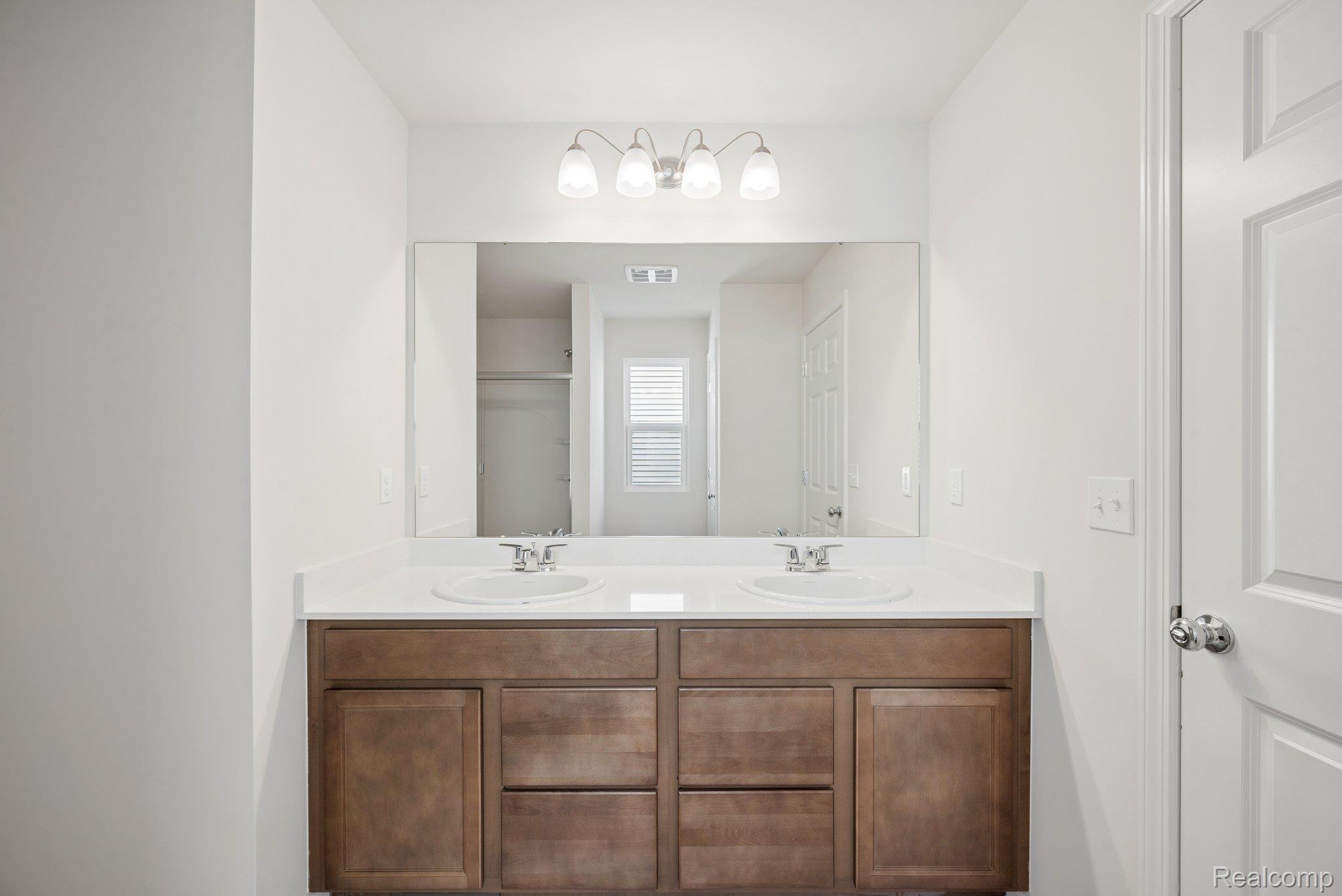 381 Edge Brook Drive Property Photo 12