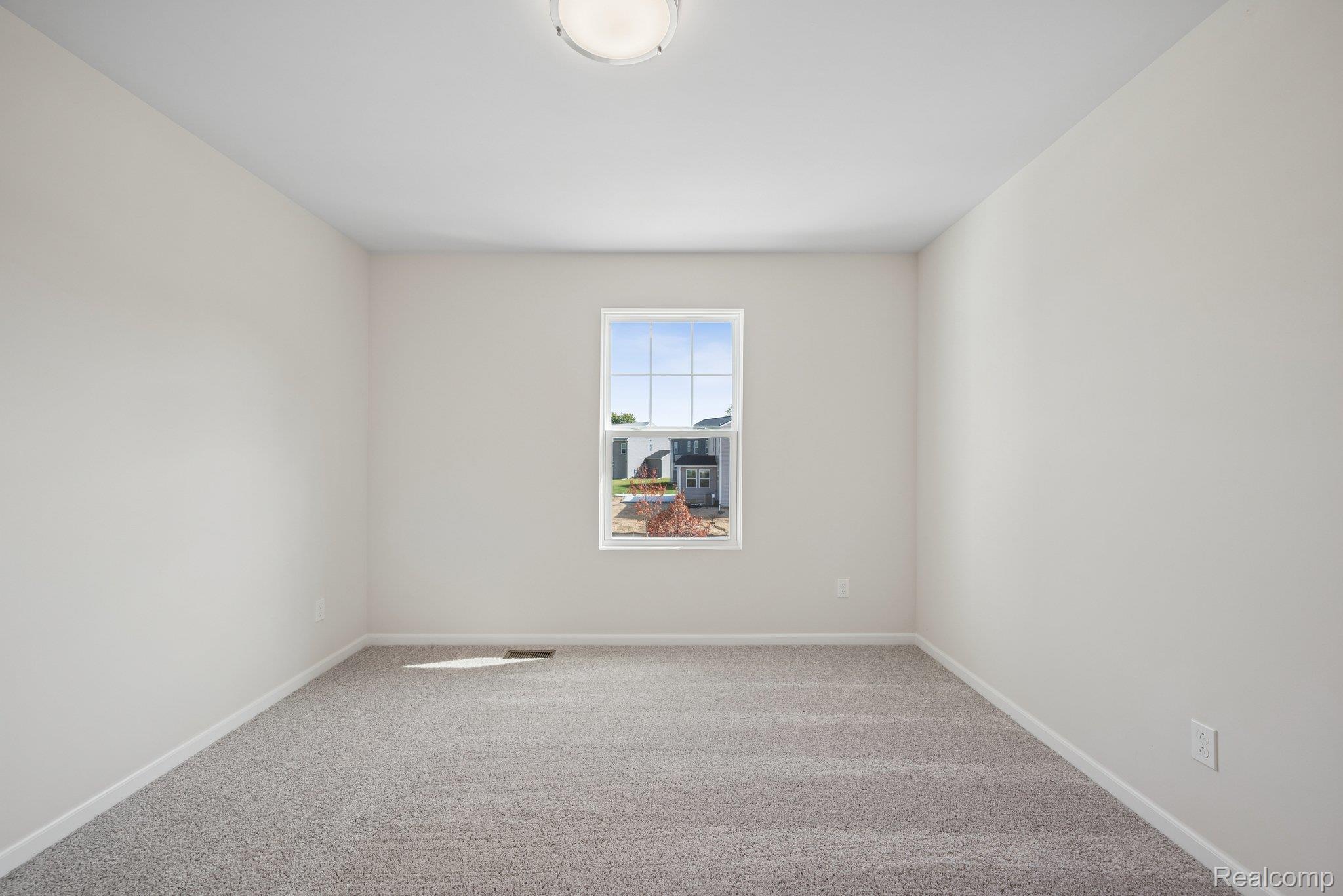 381 Edge Brook Drive Property Photo 13