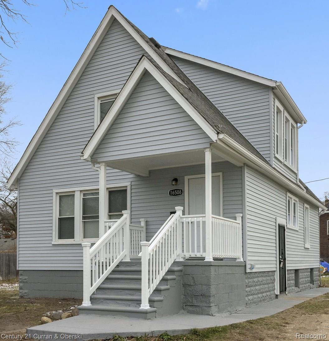 16508 TURNER Street Property Photo 1