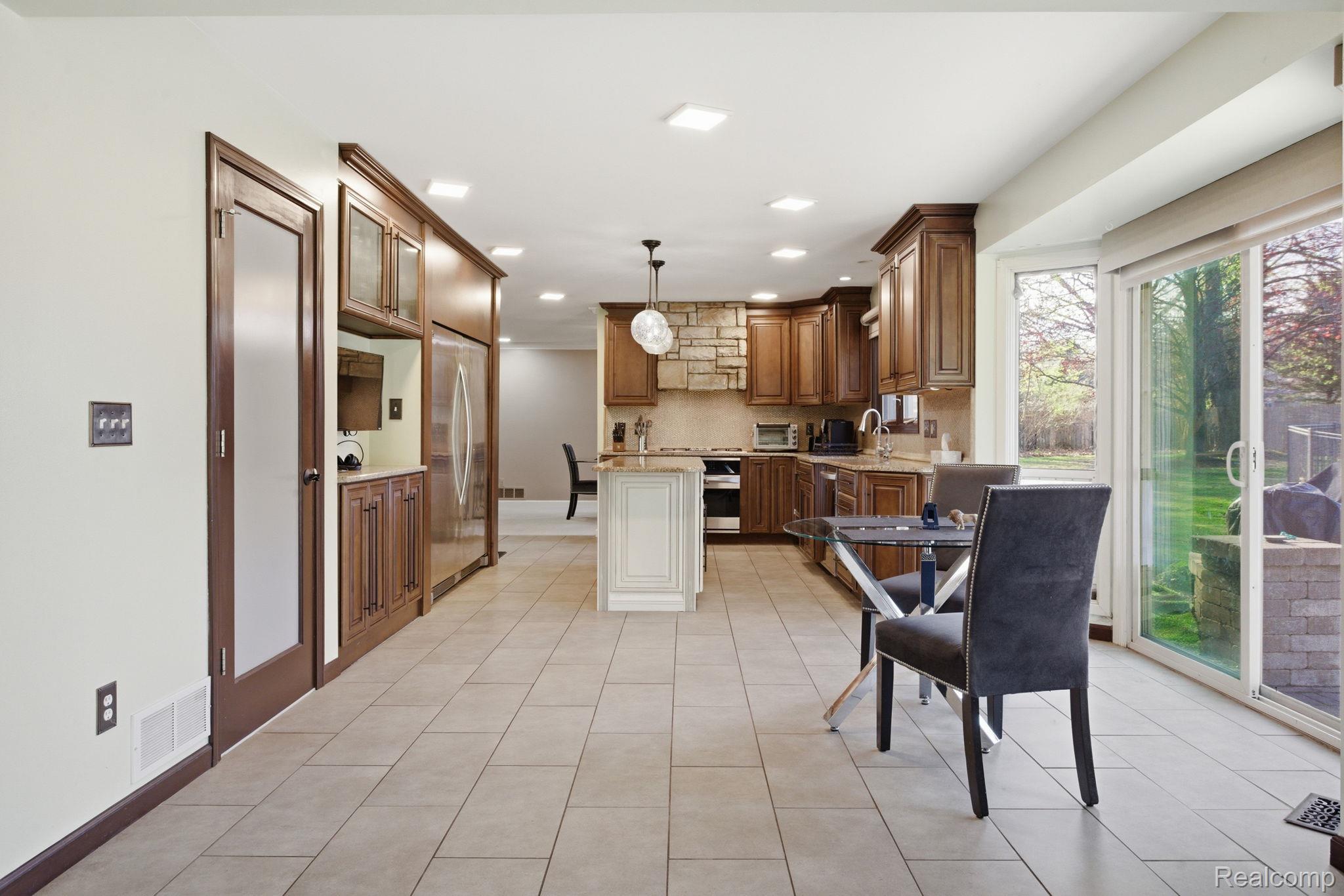 2411 Wixom Trail Property Photo 21