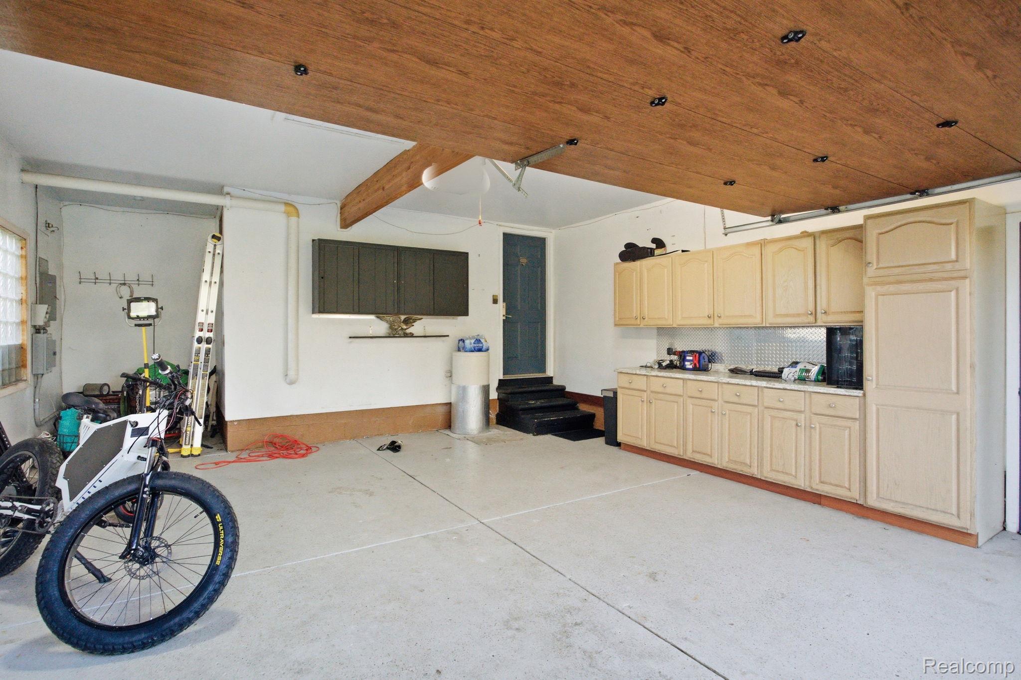 2411 Wixom Trail Property Photo 39