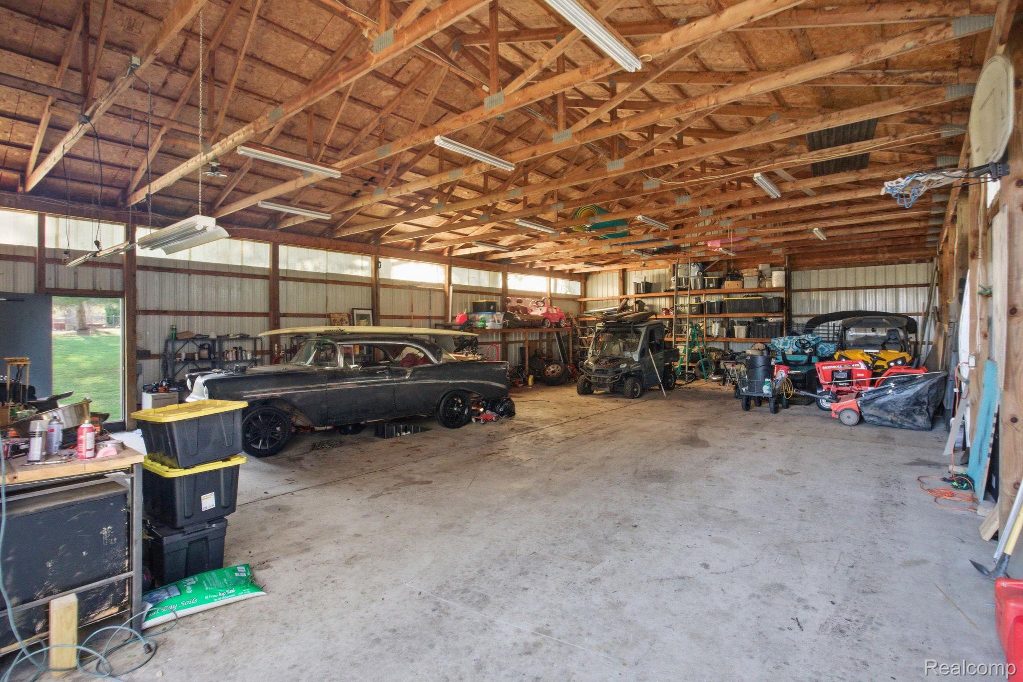 2411 Wixom Trail Property Photo 40