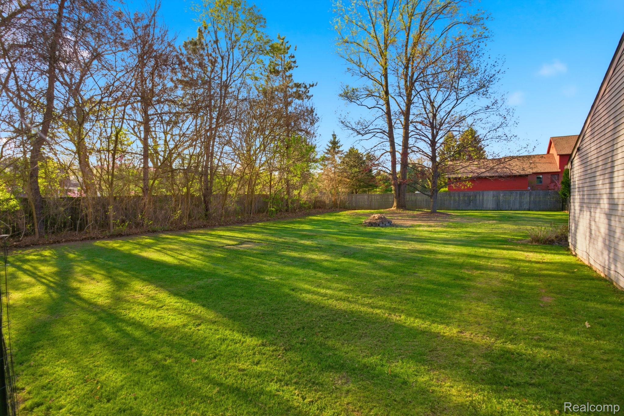 2411 Wixom Trail Property Photo 41