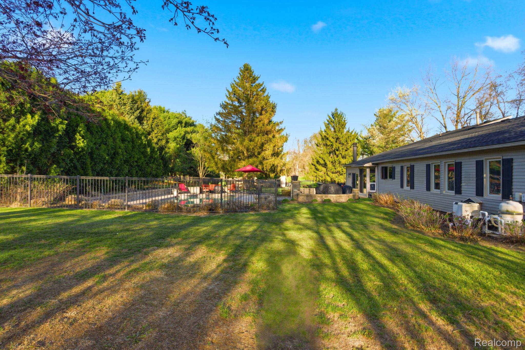 2411 Wixom Trail Property Photo 43