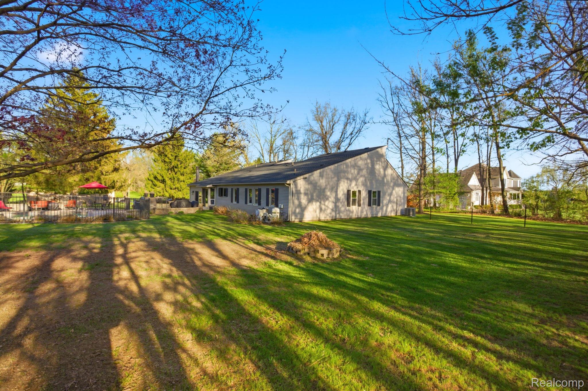 2411 Wixom Trail Property Photo 45