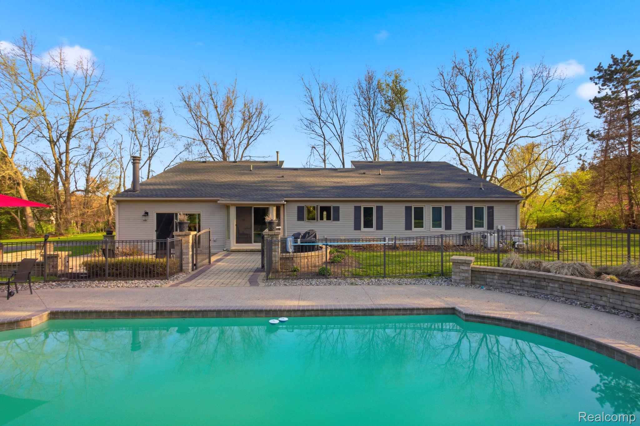 2411 Wixom Trail Property Photo 51