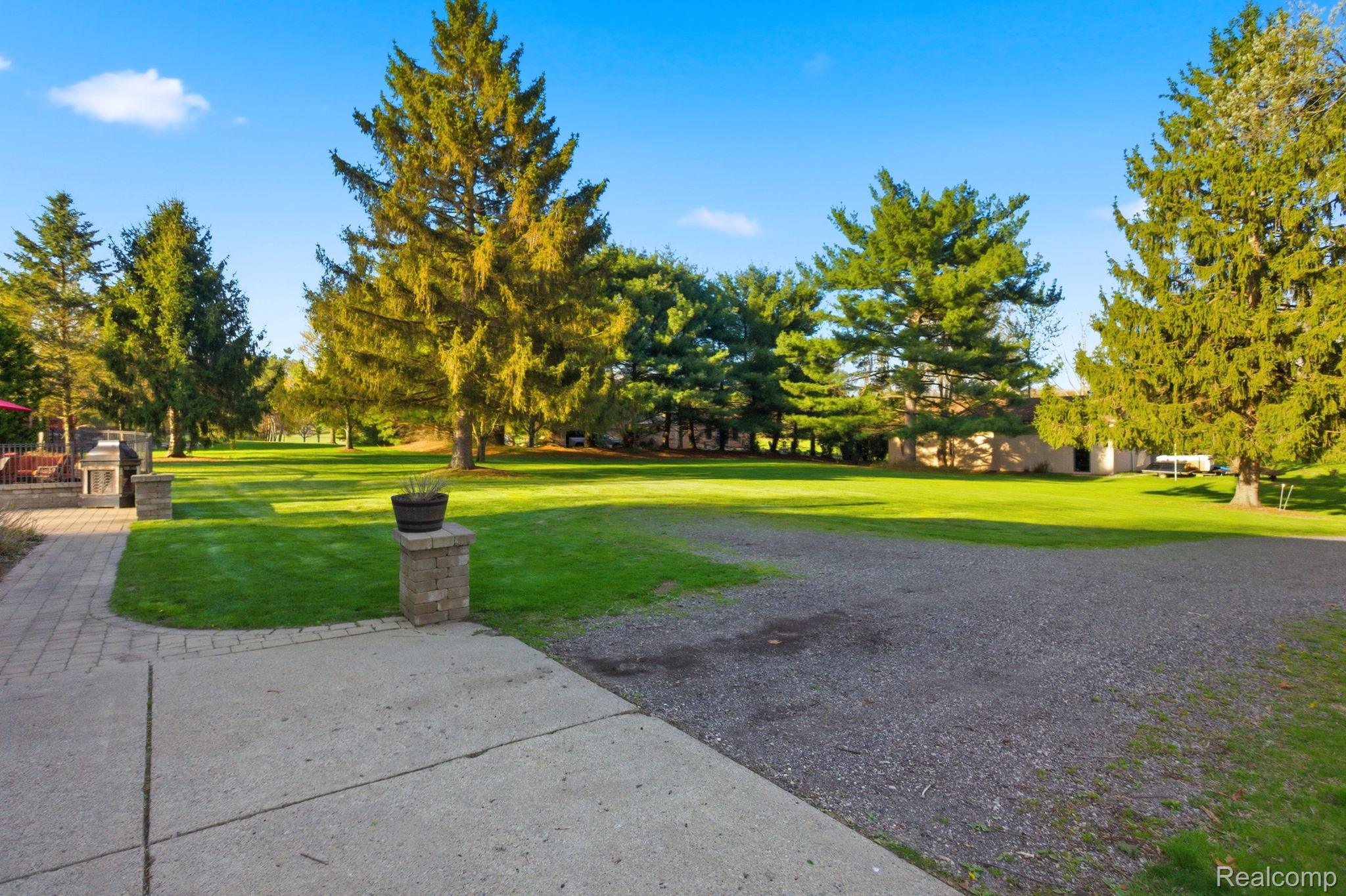 2411 Wixom Trail Property Photo 56